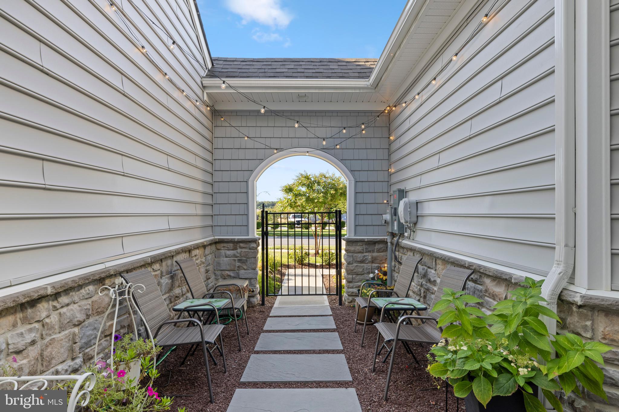 BAY BRIDGE COVE - Residential