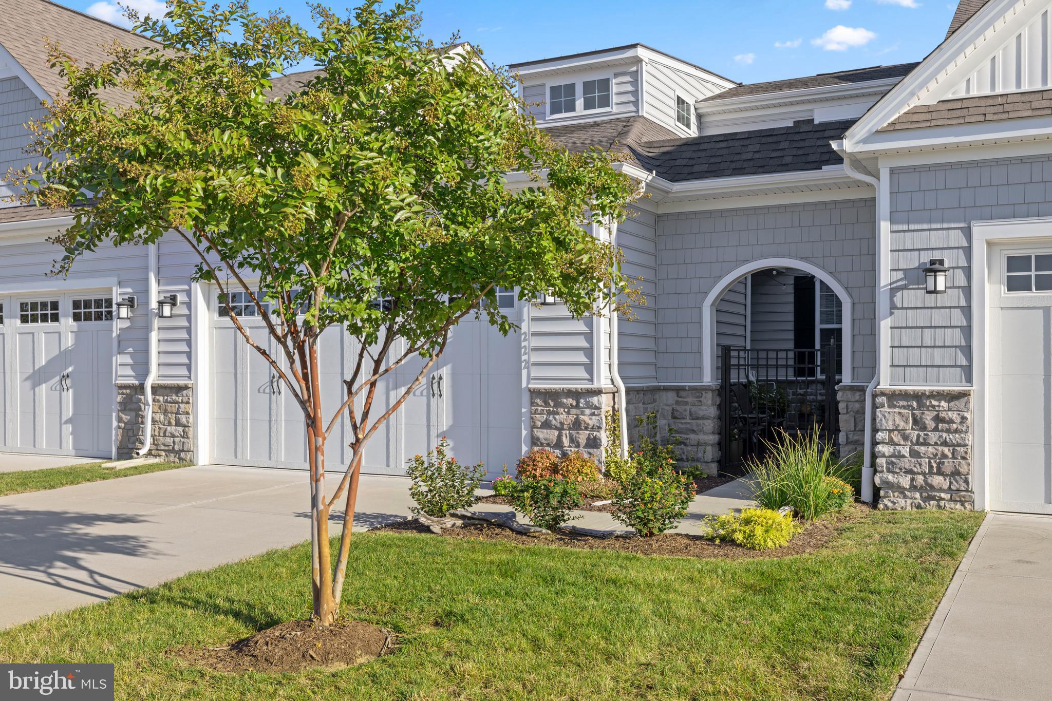BAY BRIDGE COVE - Residential