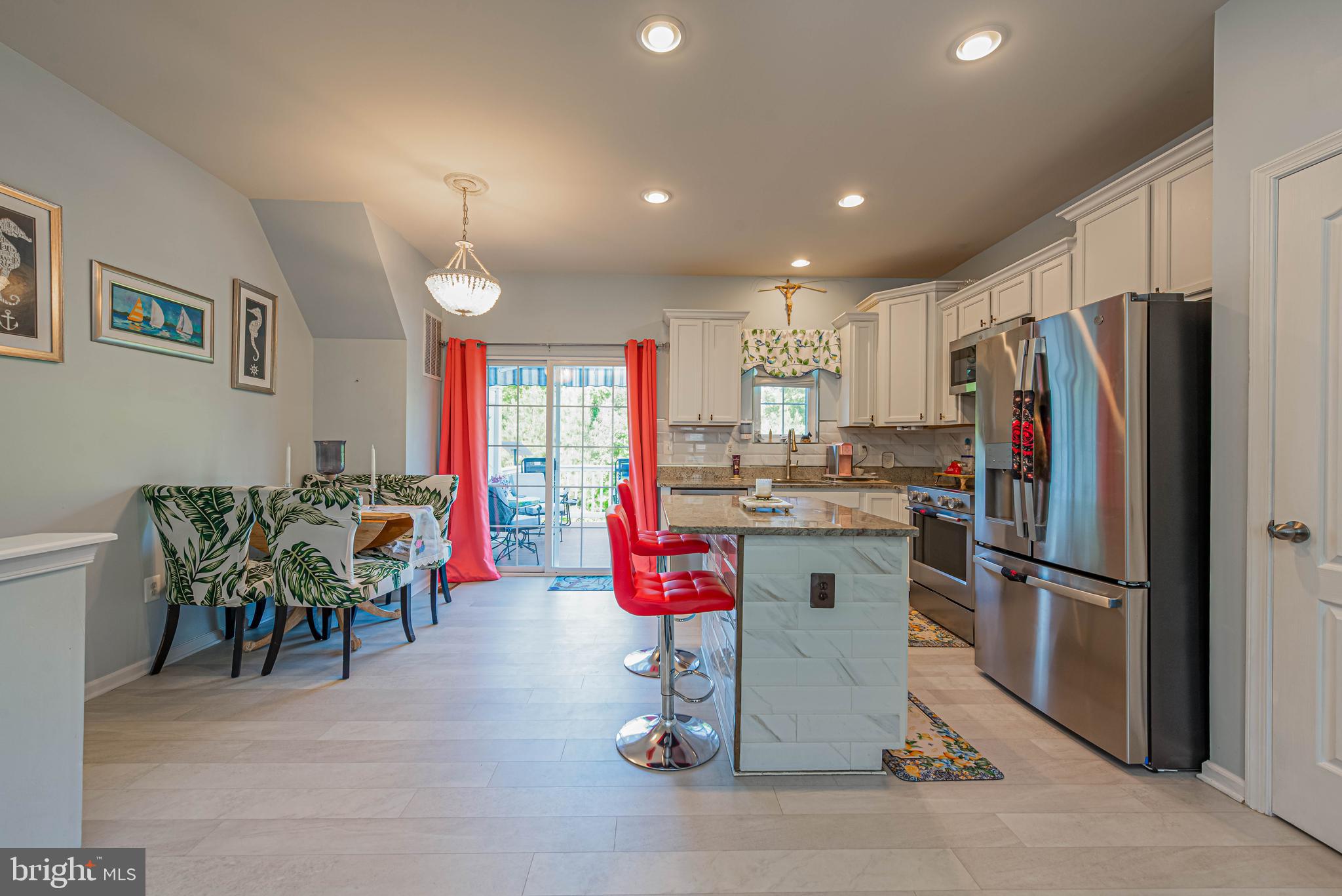 PLANTATION LAKES - Residential