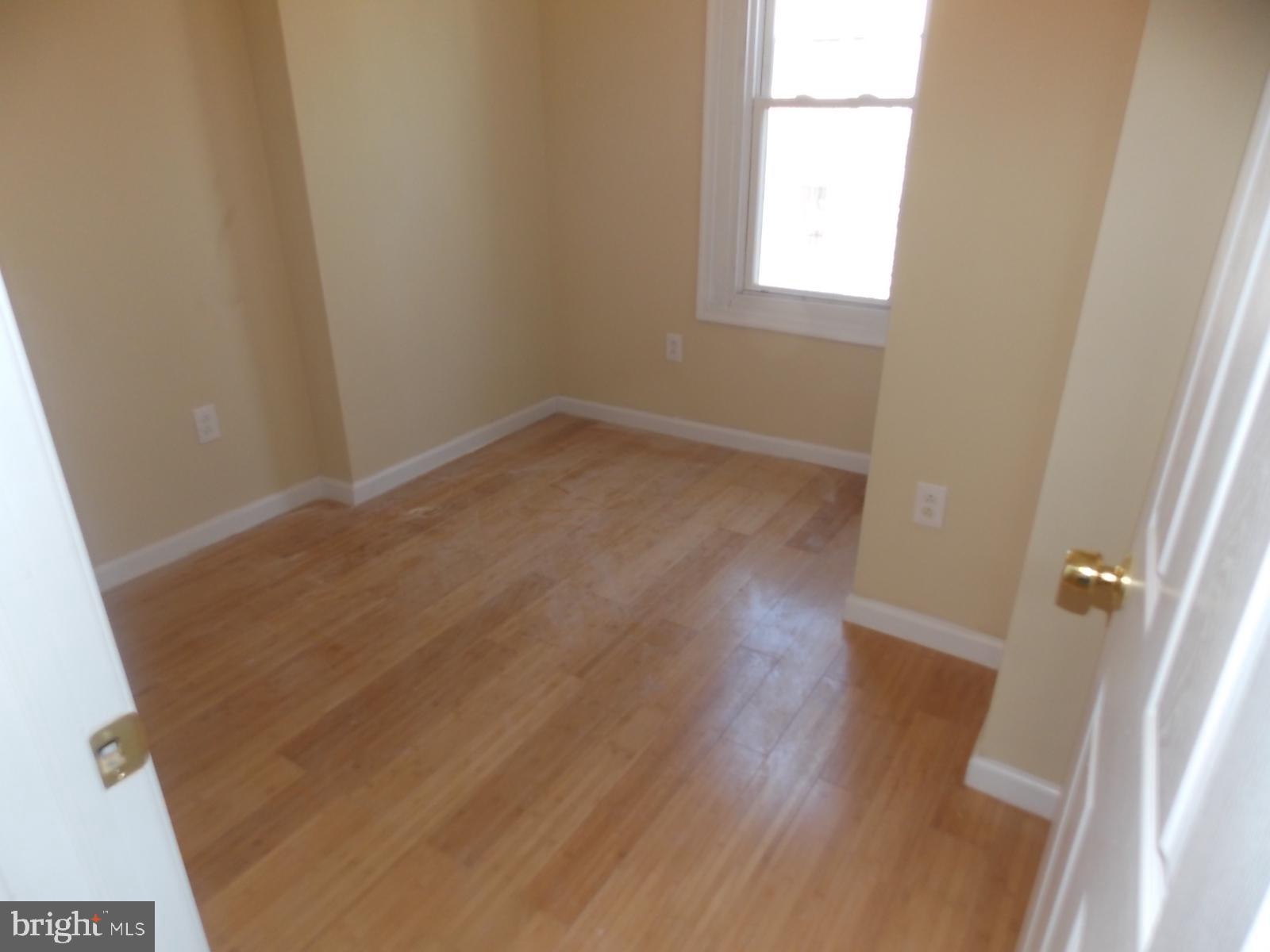 MILL CREEK - Residential