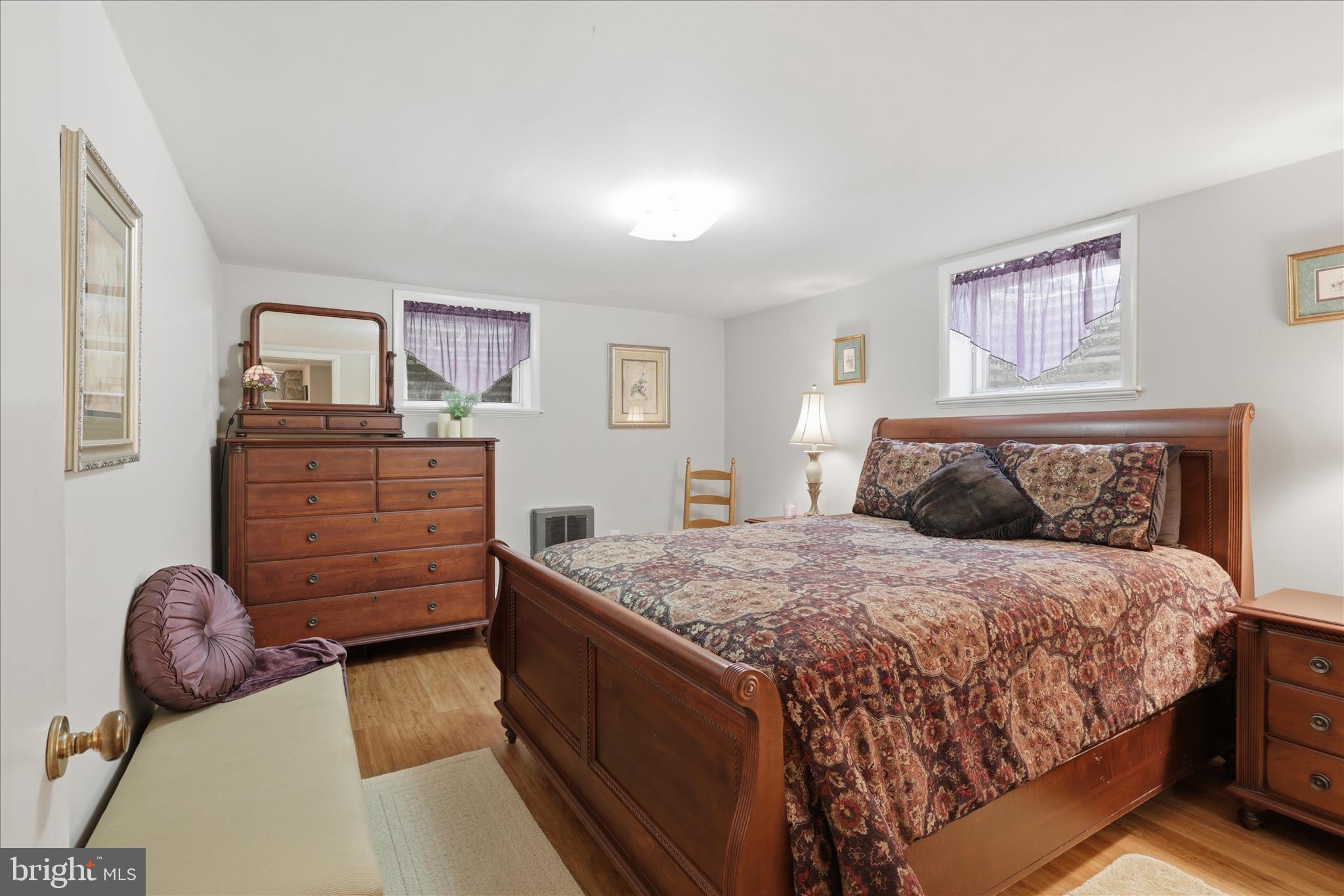 GROVE HILL - Residential