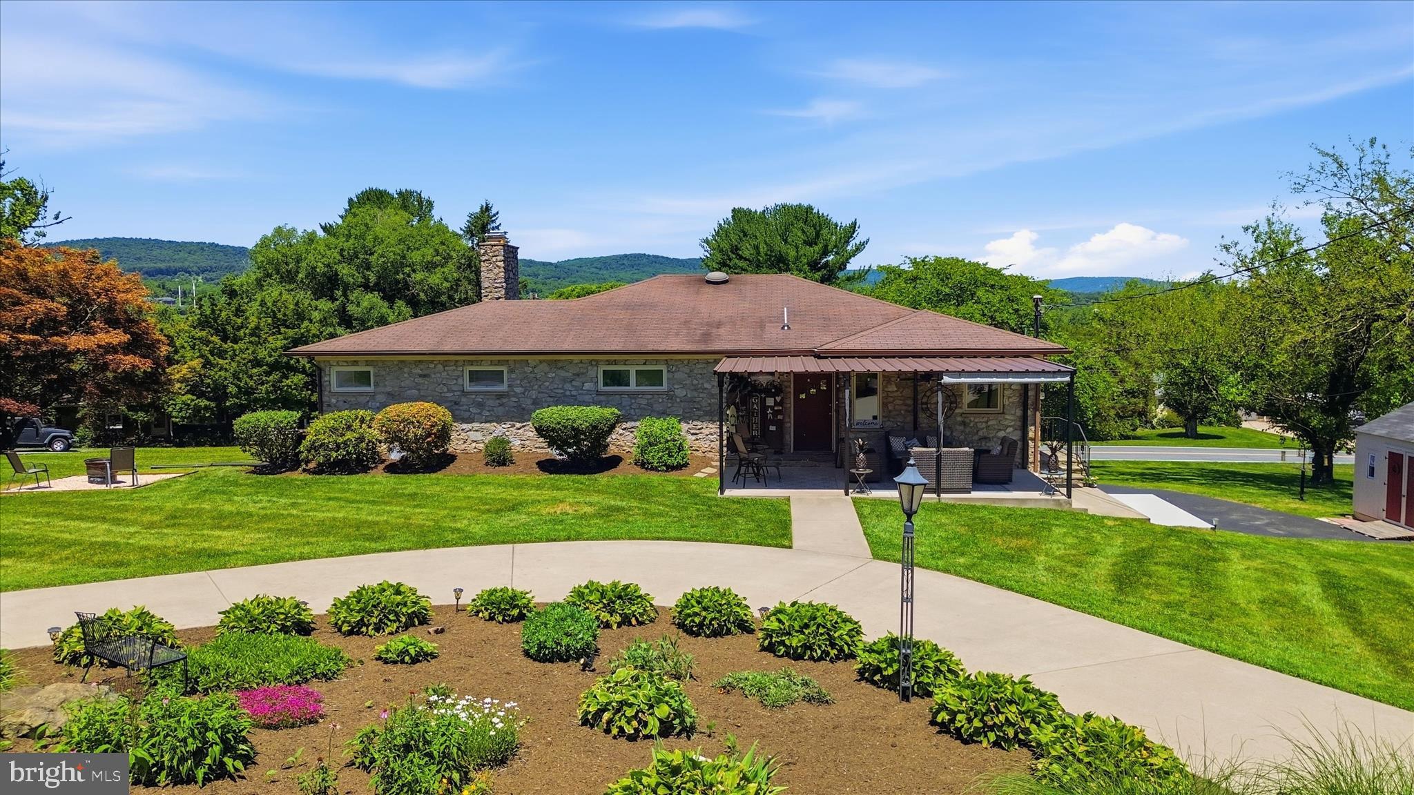 GROVE HILL - Residential