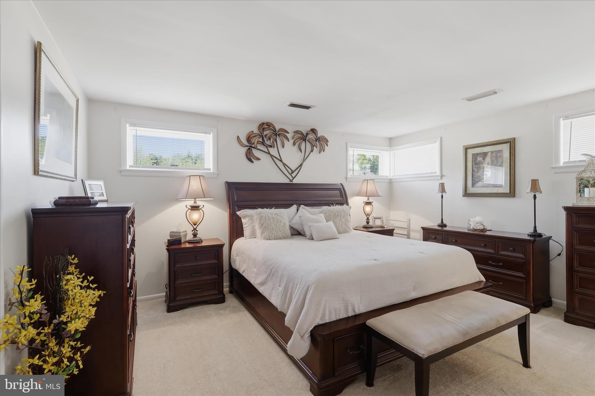 GROVE HILL - Residential