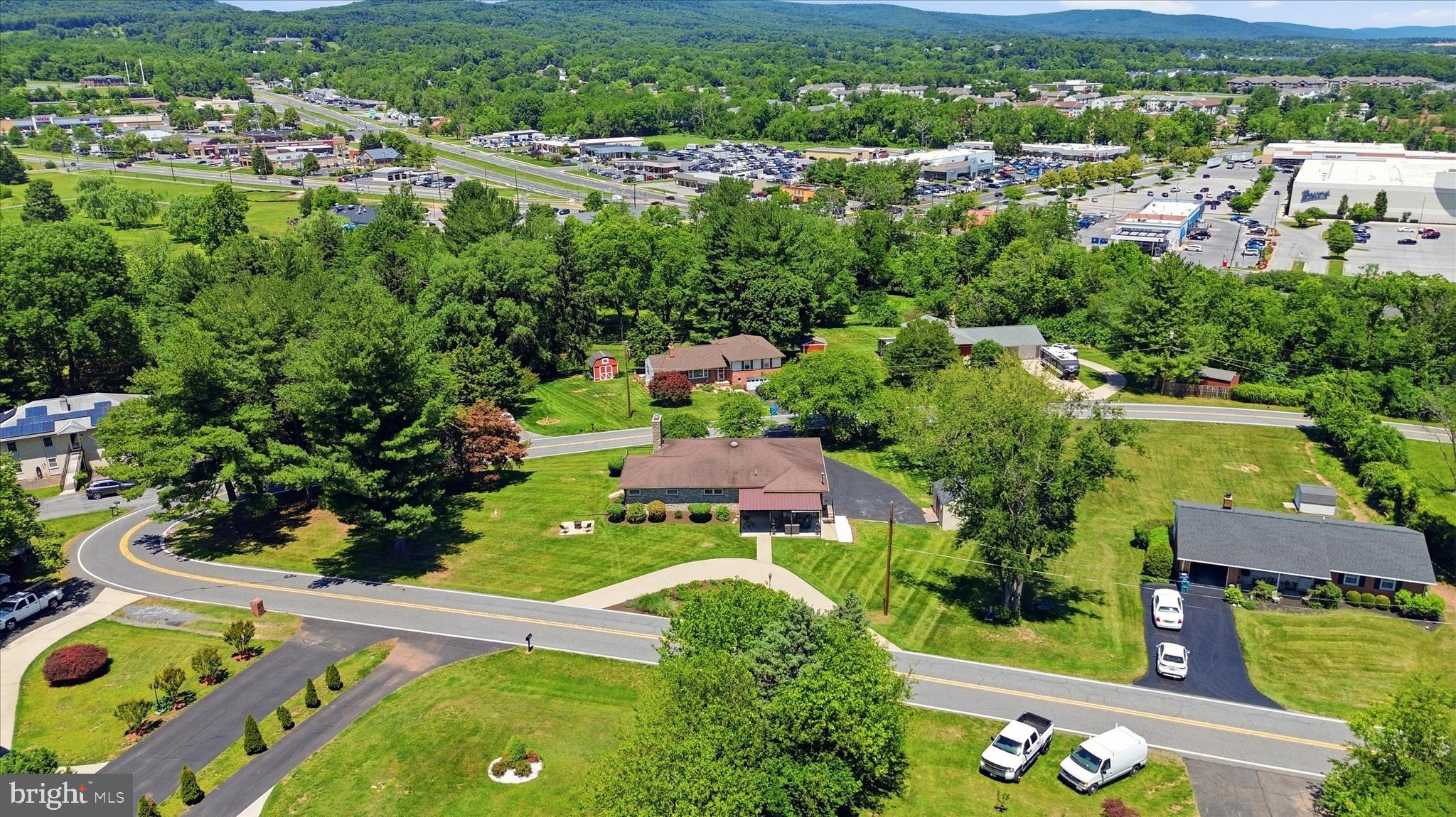 GROVE HILL - Residential