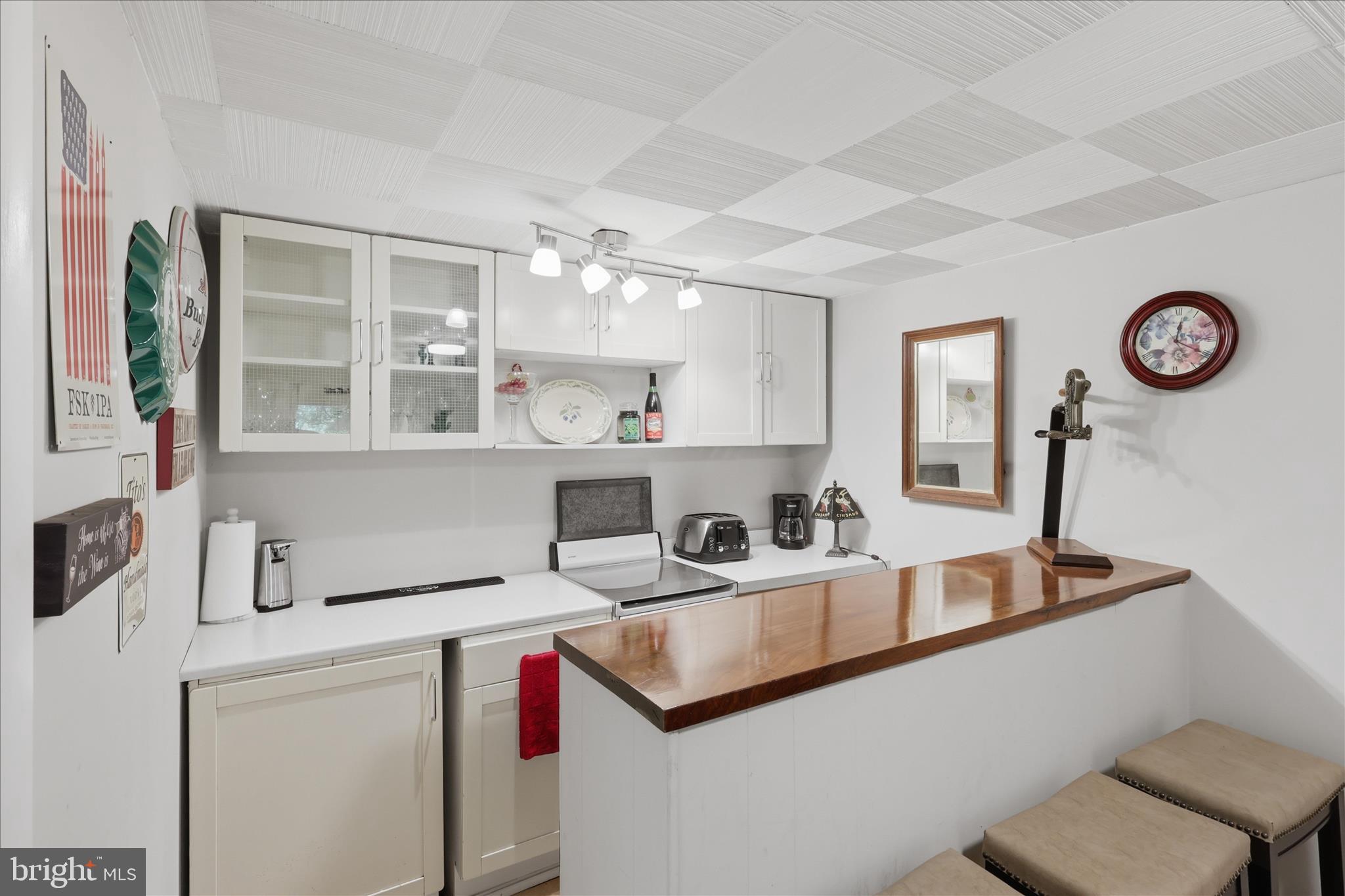 GROVE HILL - Residential
