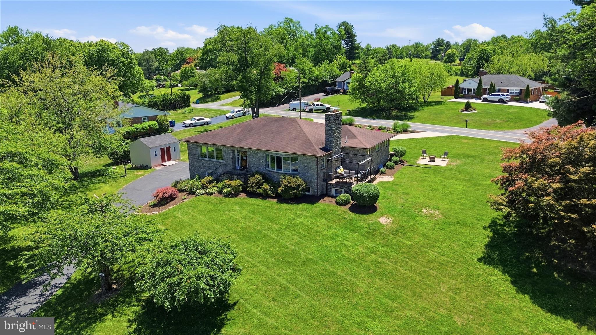 GROVE HILL - Residential