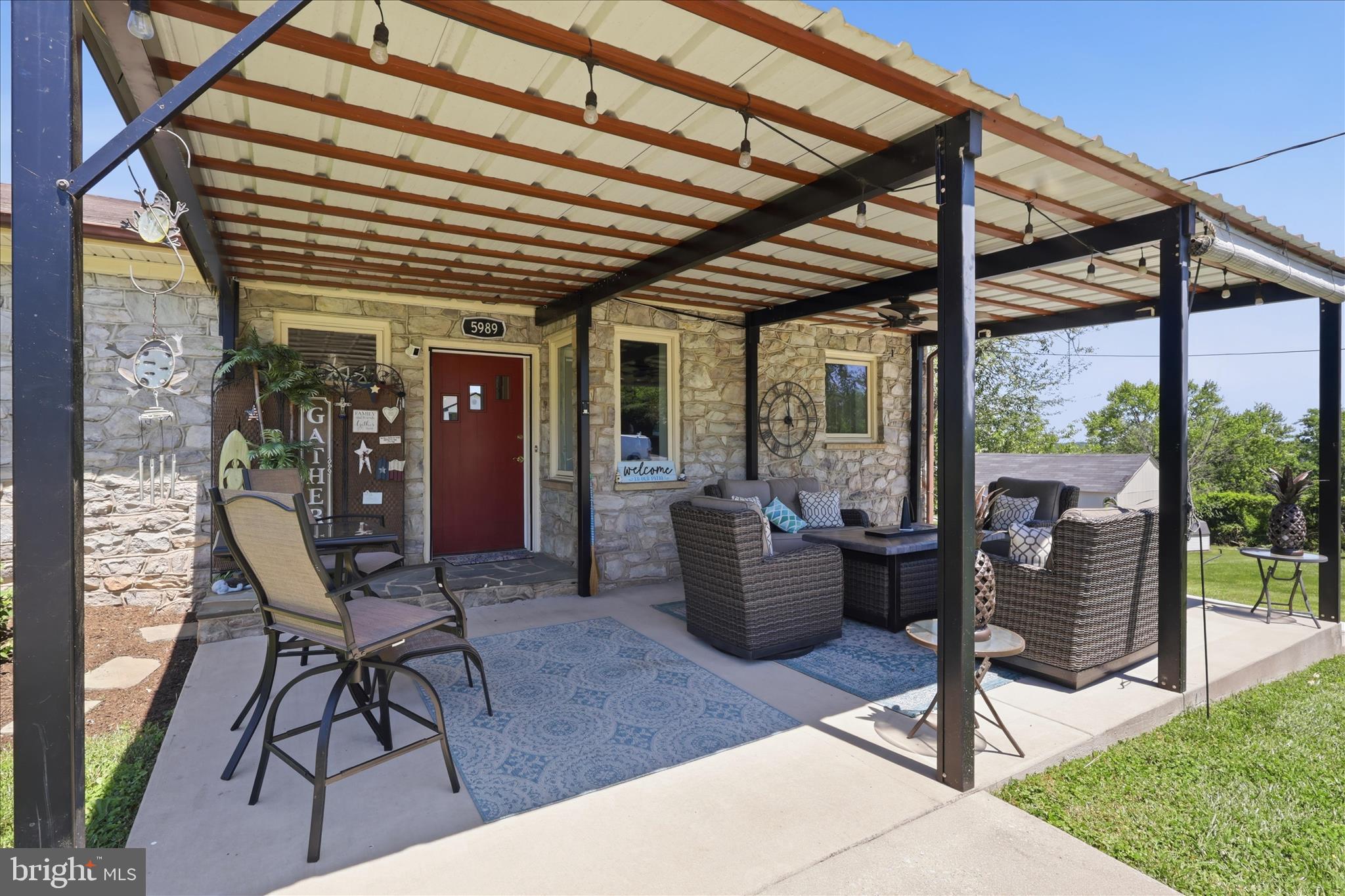 GROVE HILL - Residential