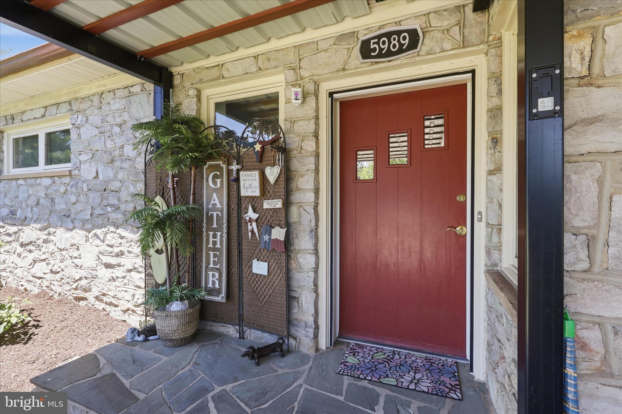 GROVE HILL - Residential