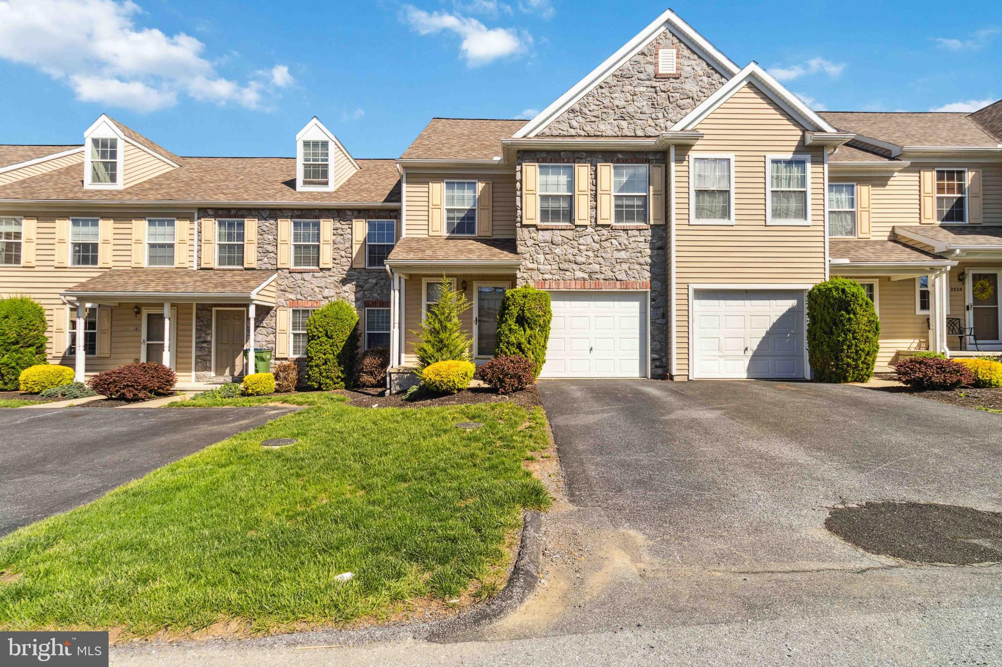 MAPLEWOOD - Residential Lease