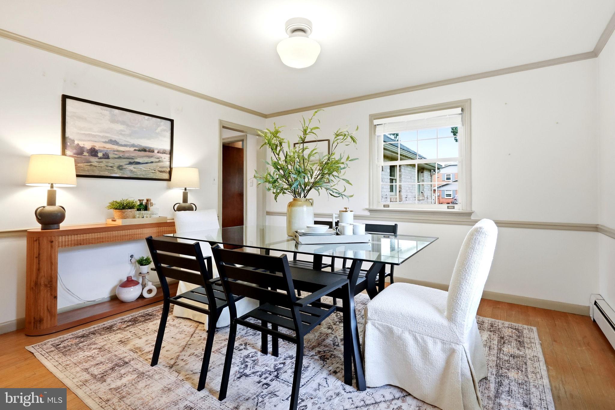 COUNTRY CLUB ESTATES - Residential