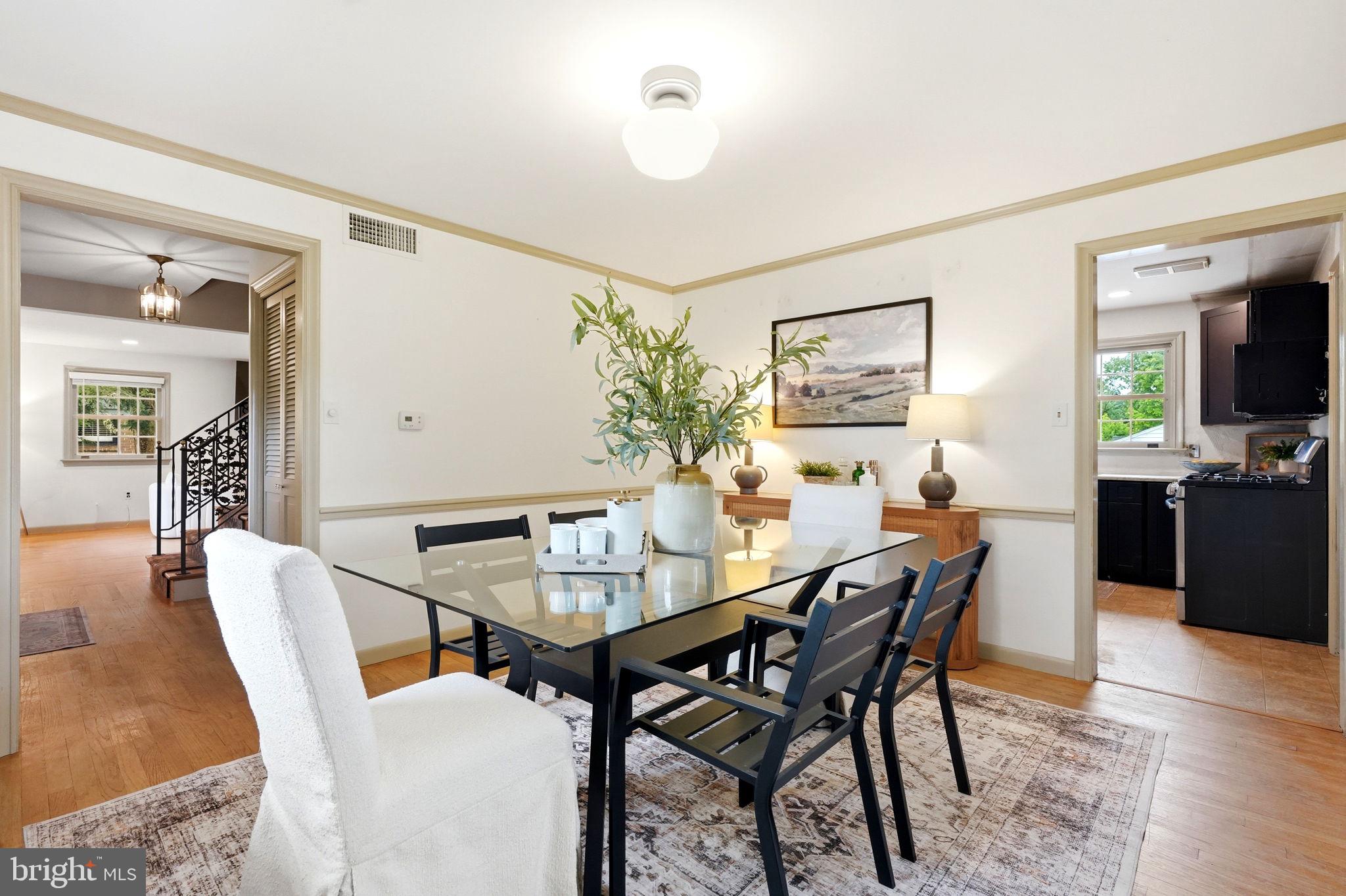 COUNTRY CLUB ESTATES - Residential