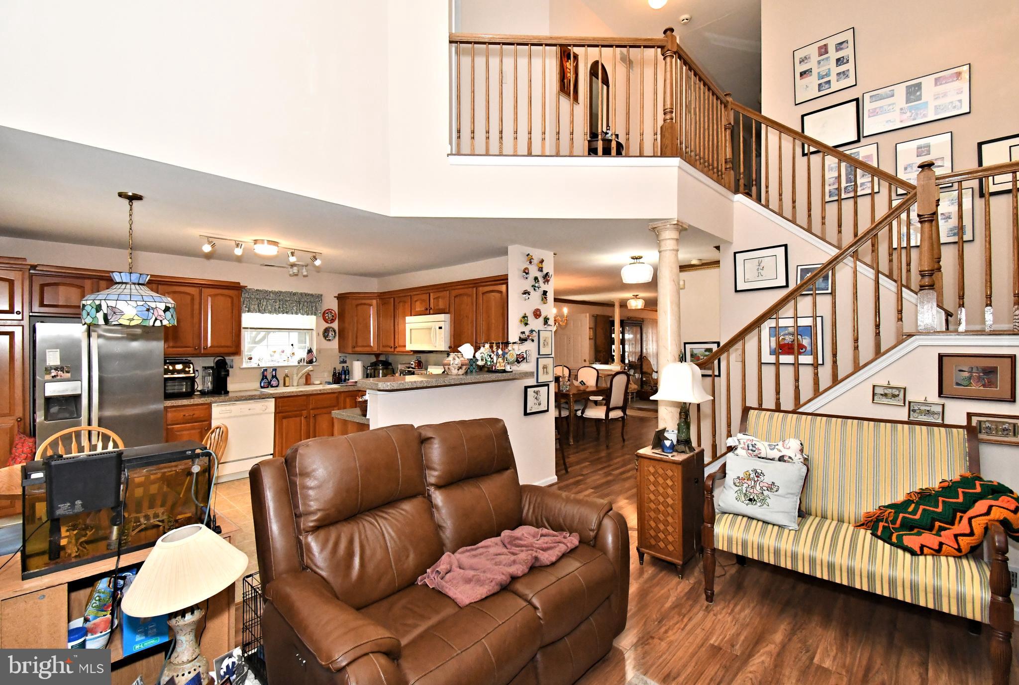 WINNERS CIRCLE - Residential