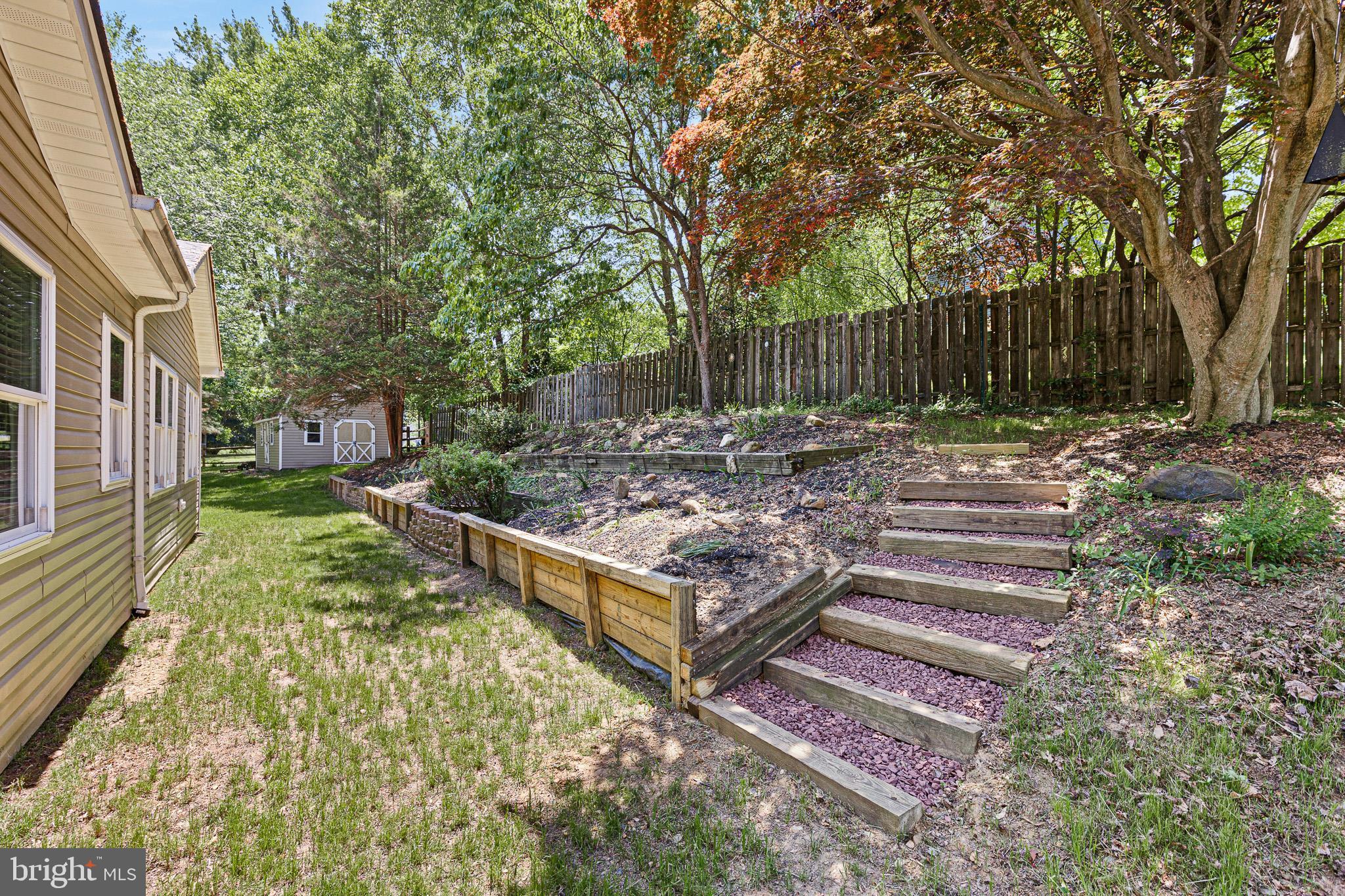 ROLLING HILLS - Residential