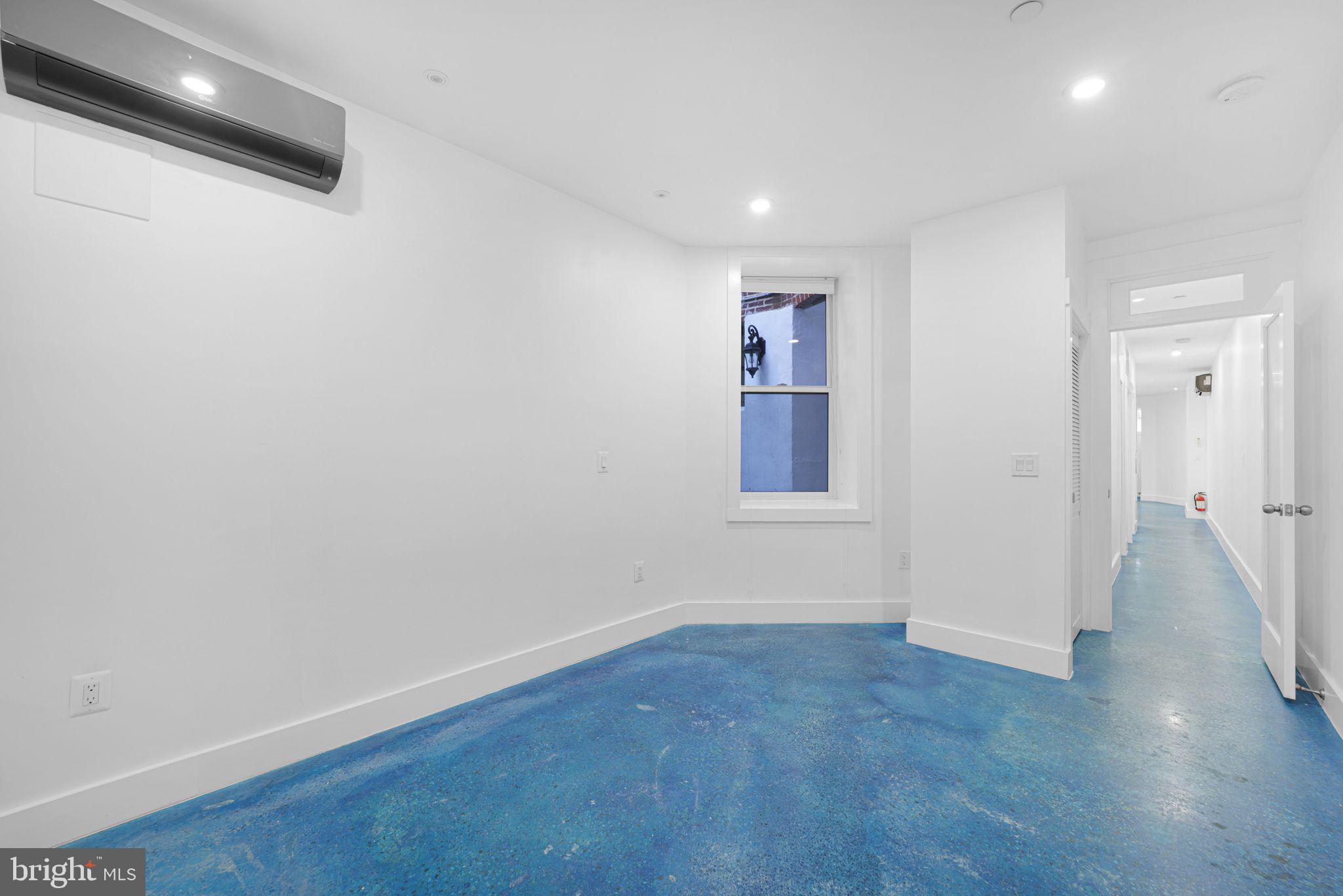 BLOOMINGDALE - Residential