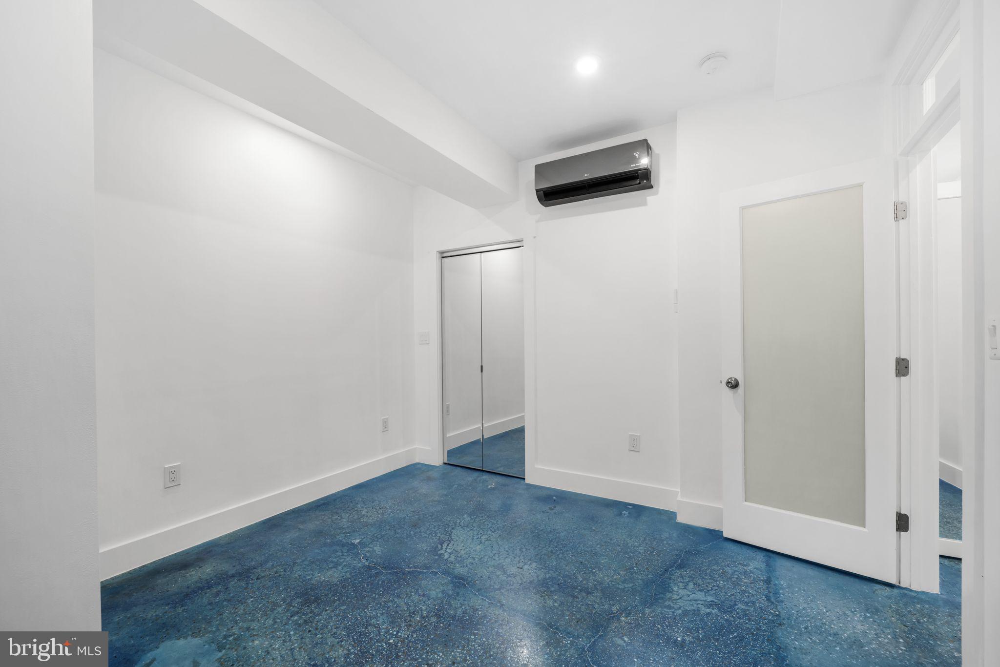 BLOOMINGDALE - Residential