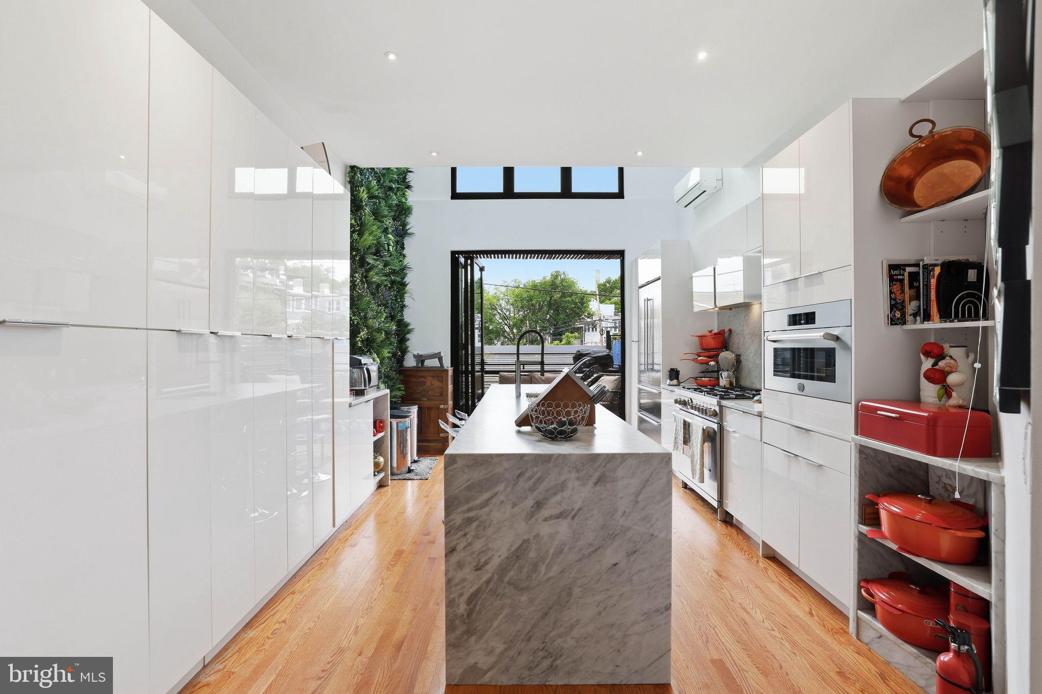 BLOOMINGDALE - Residential