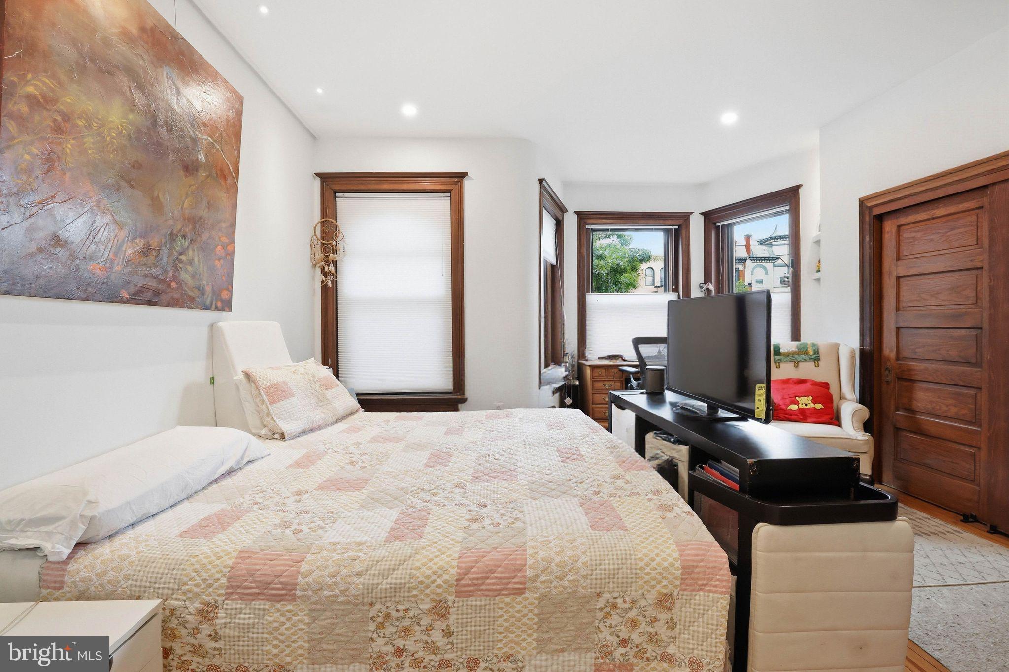 BLOOMINGDALE - Residential