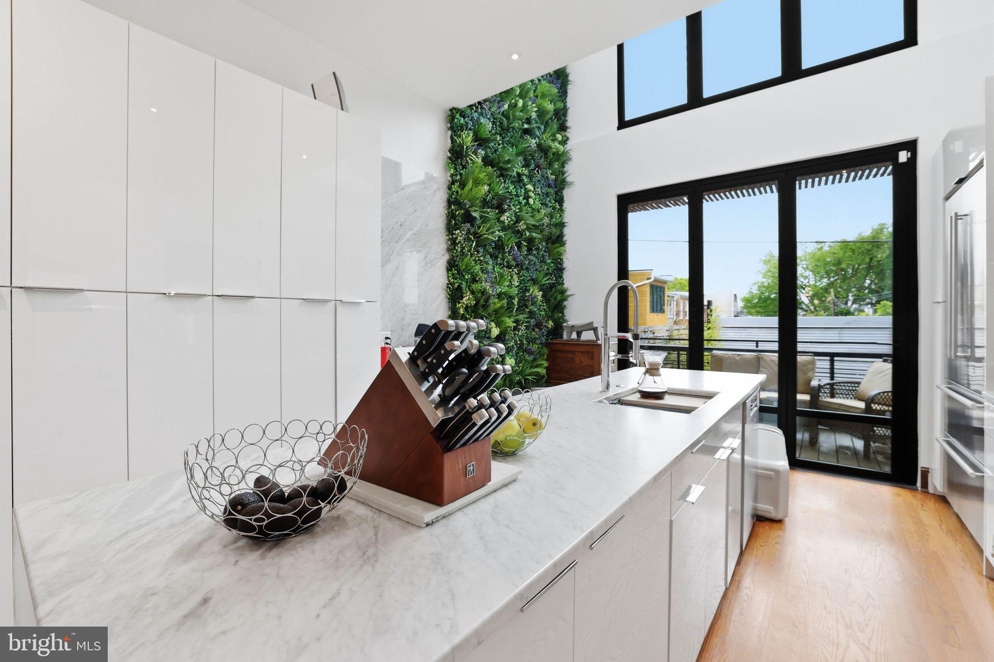 BLOOMINGDALE - Residential