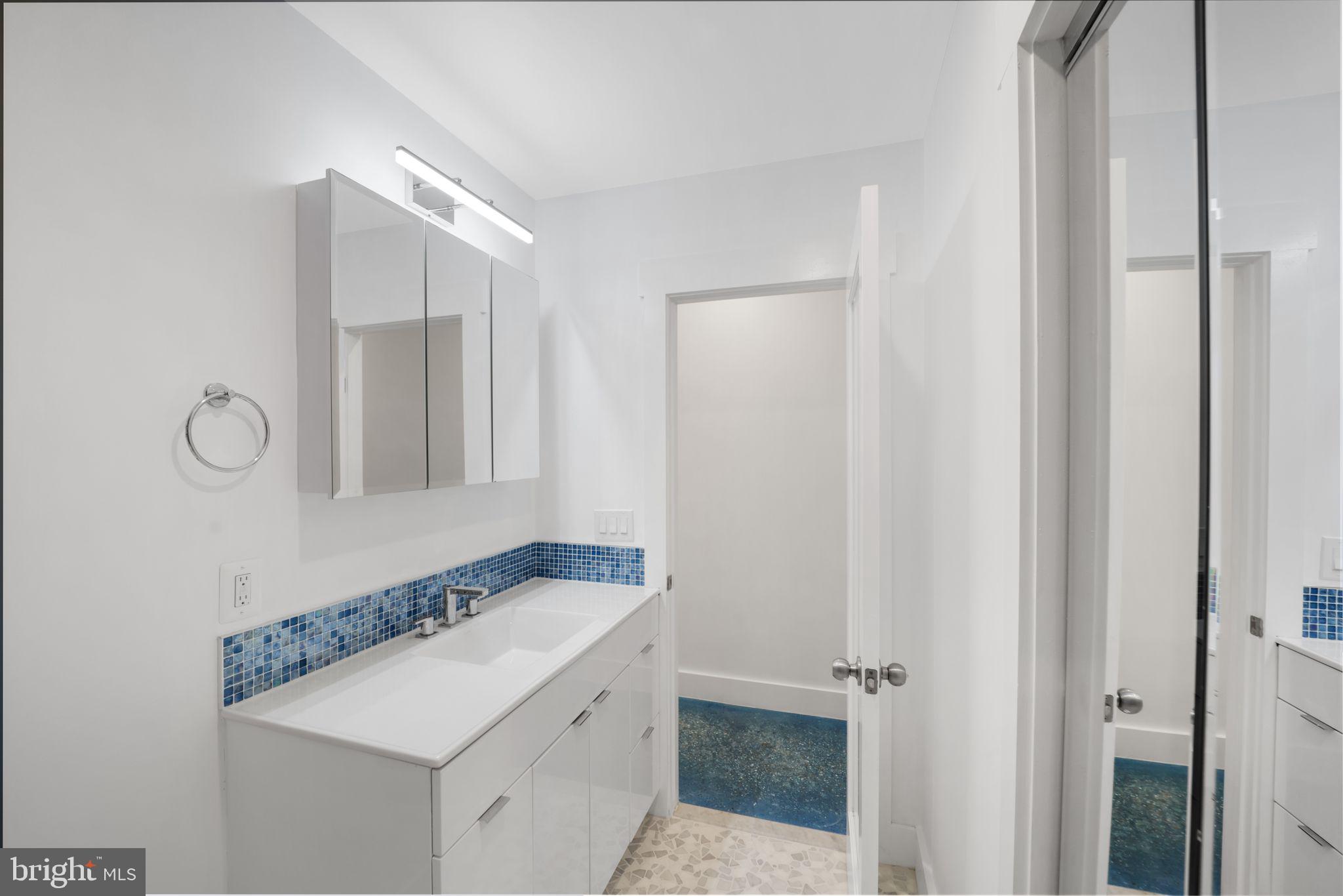 BLOOMINGDALE - Residential