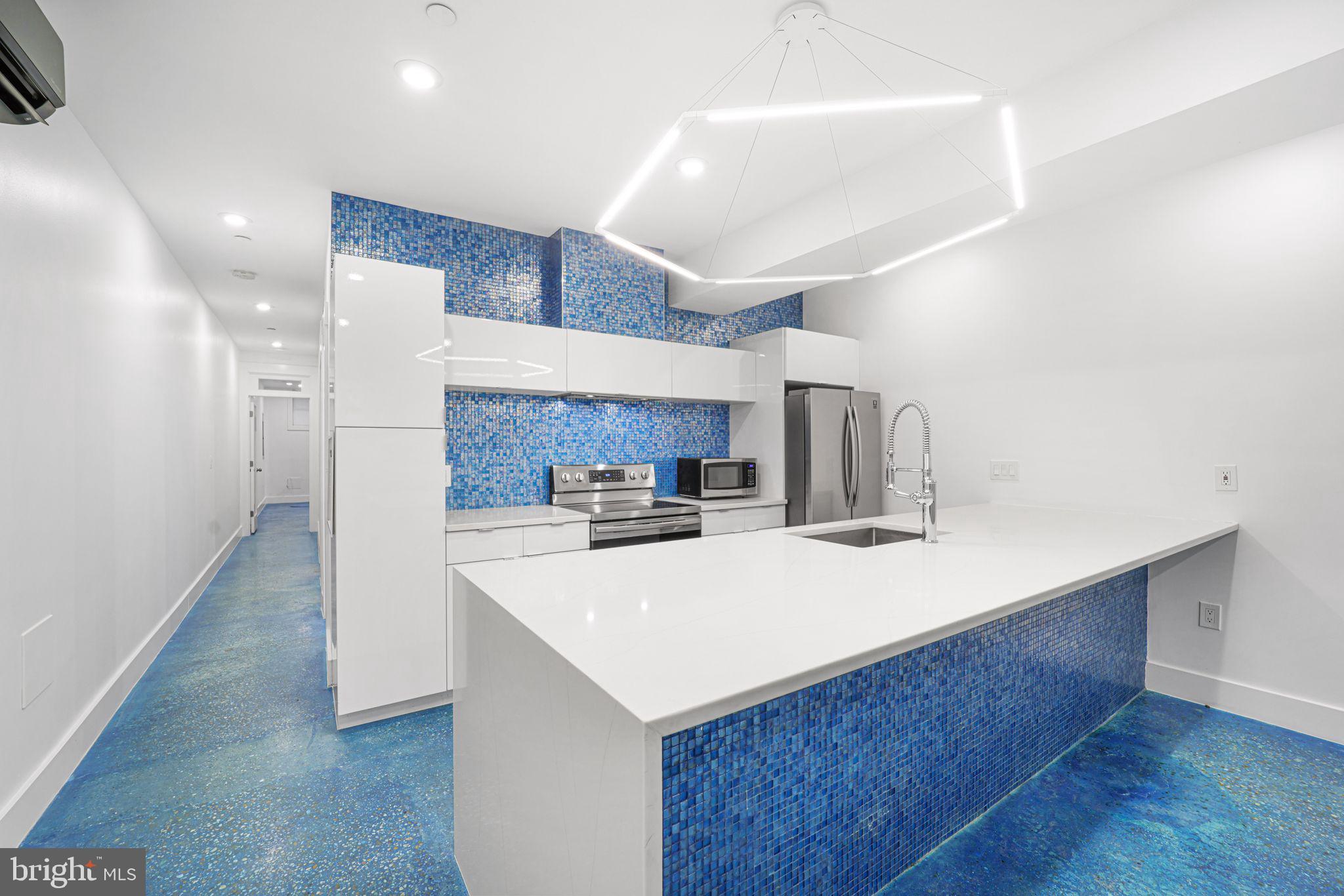 BLOOMINGDALE - Residential