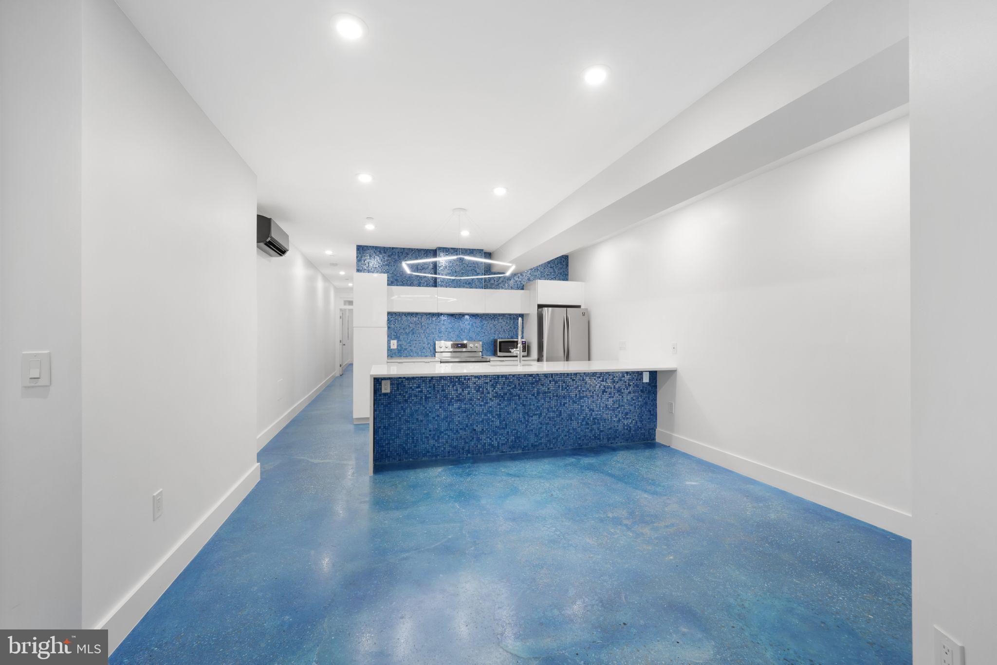 BLOOMINGDALE - Residential