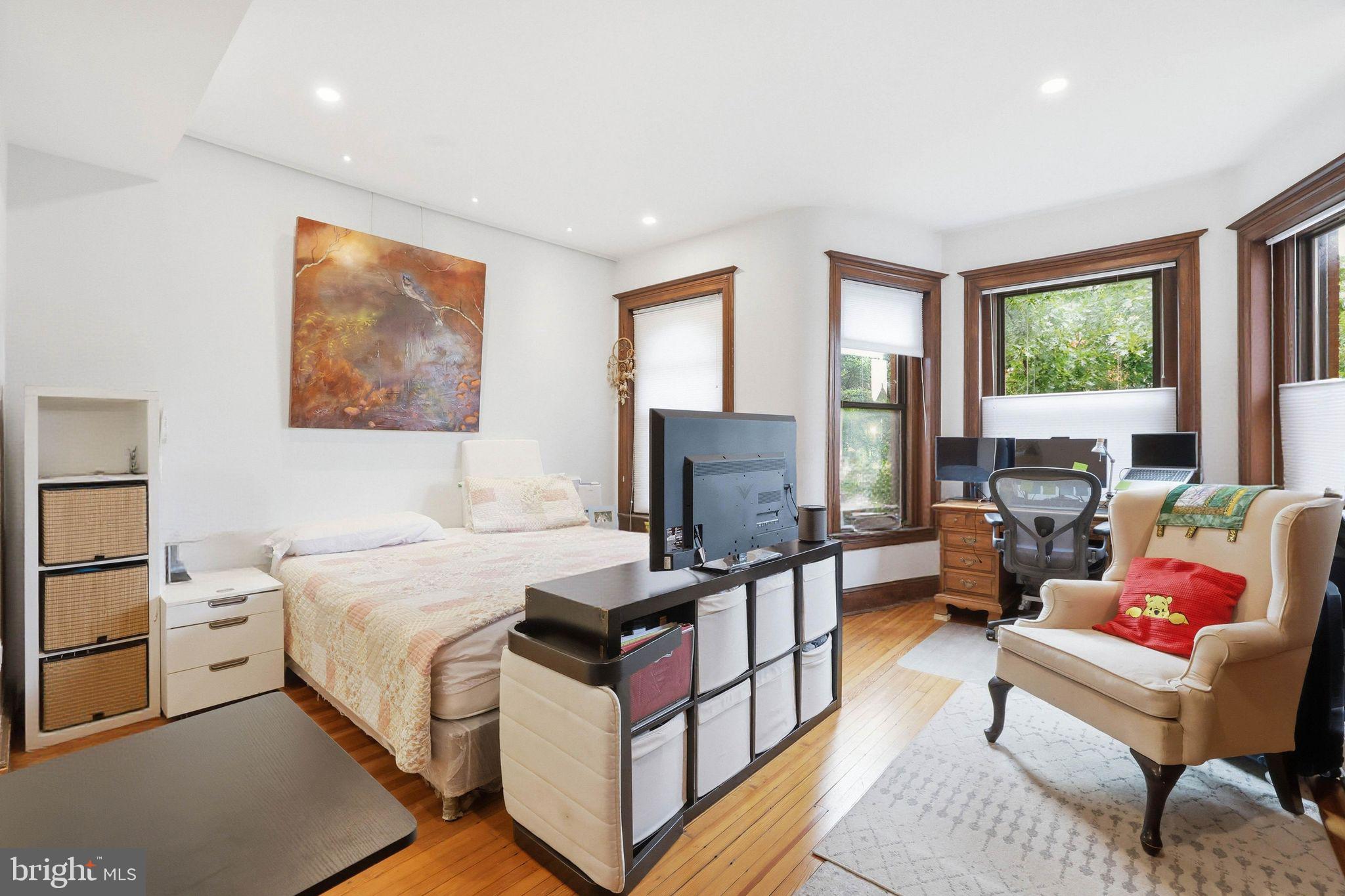 BLOOMINGDALE - Residential