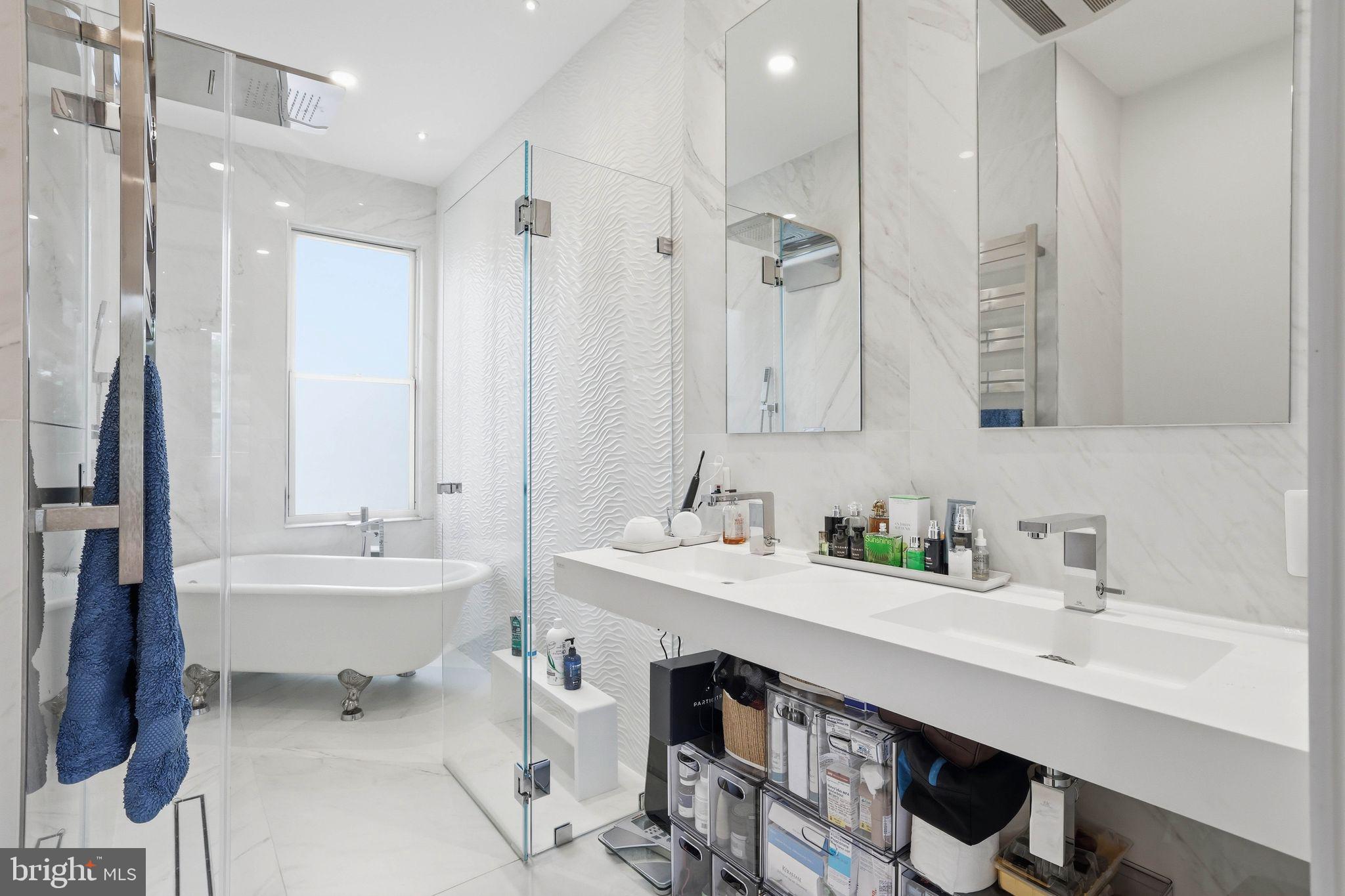 BLOOMINGDALE - Residential