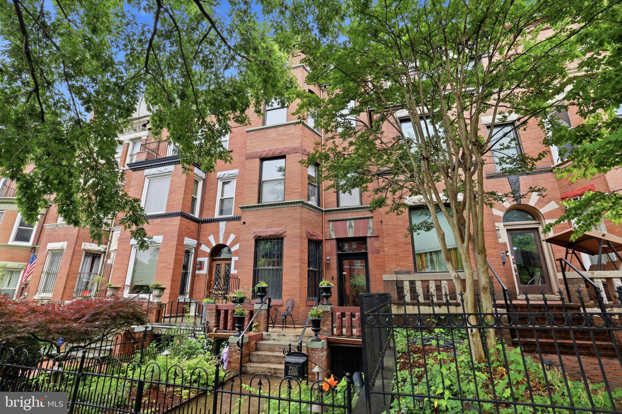 BLOOMINGDALE - Residential