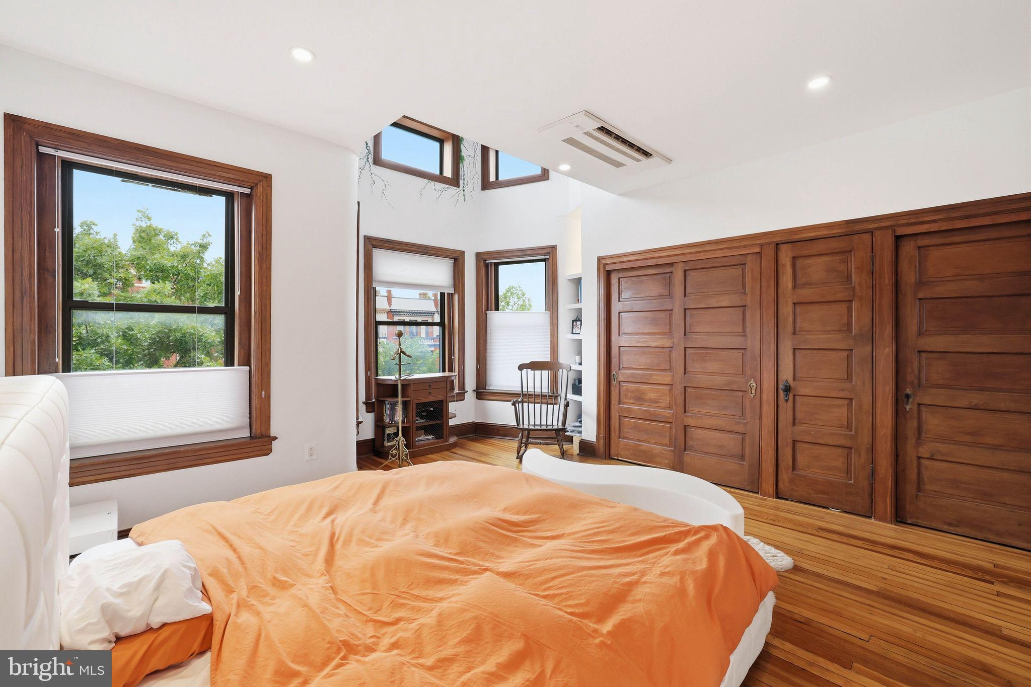 BLOOMINGDALE - Residential