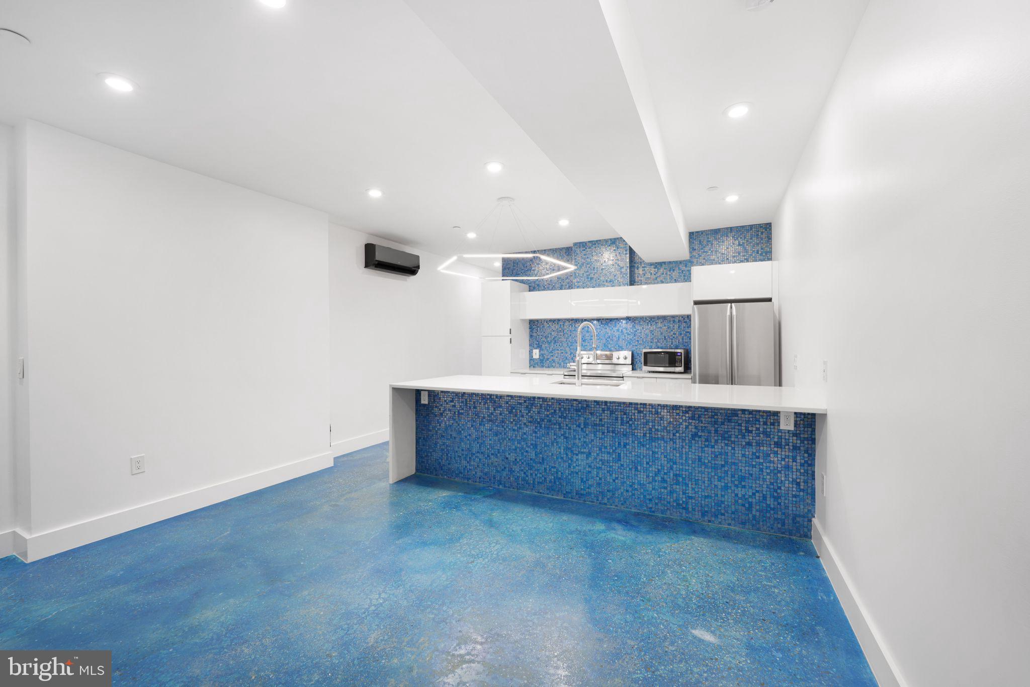 BLOOMINGDALE - Residential