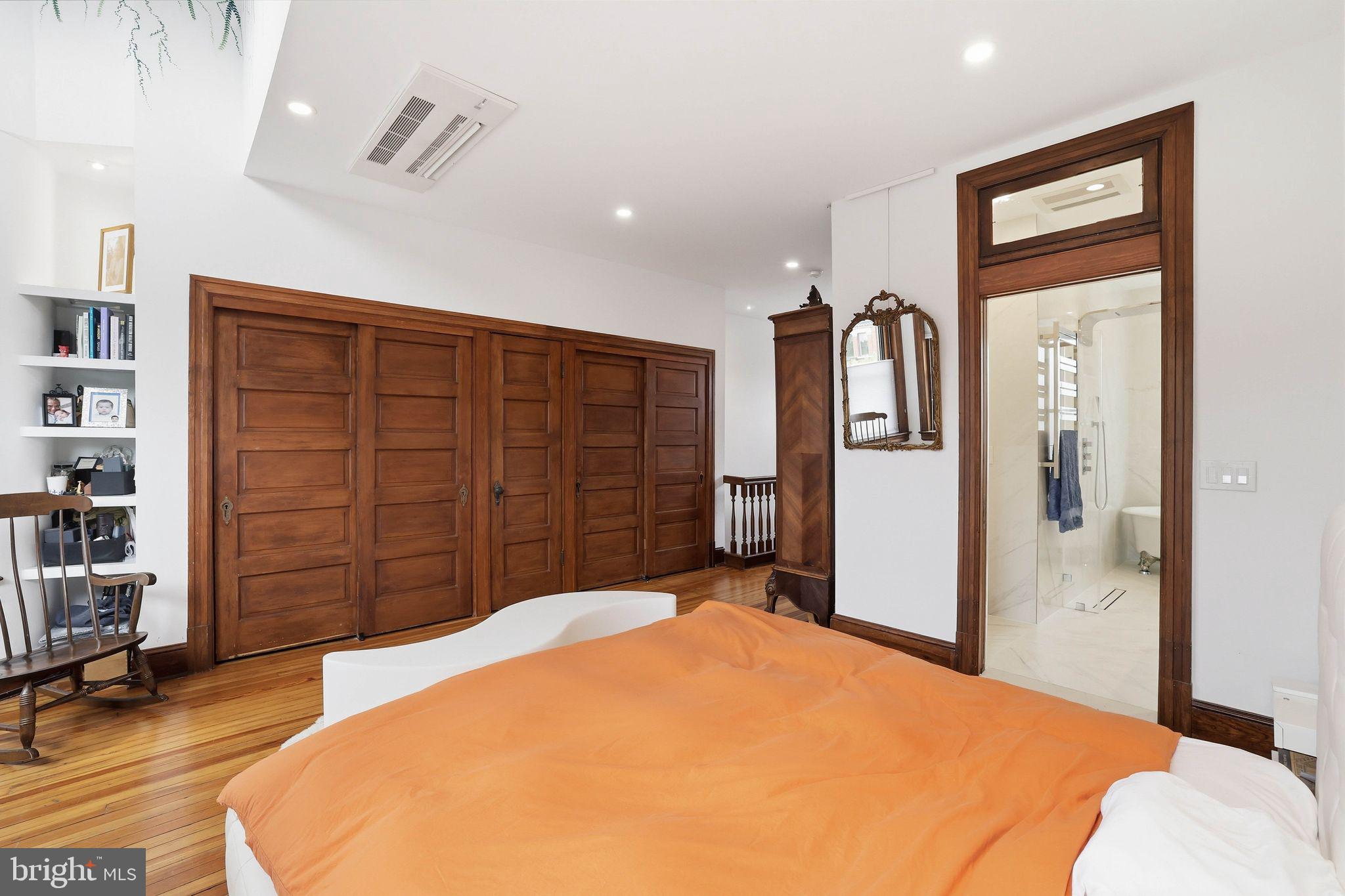 BLOOMINGDALE - Residential