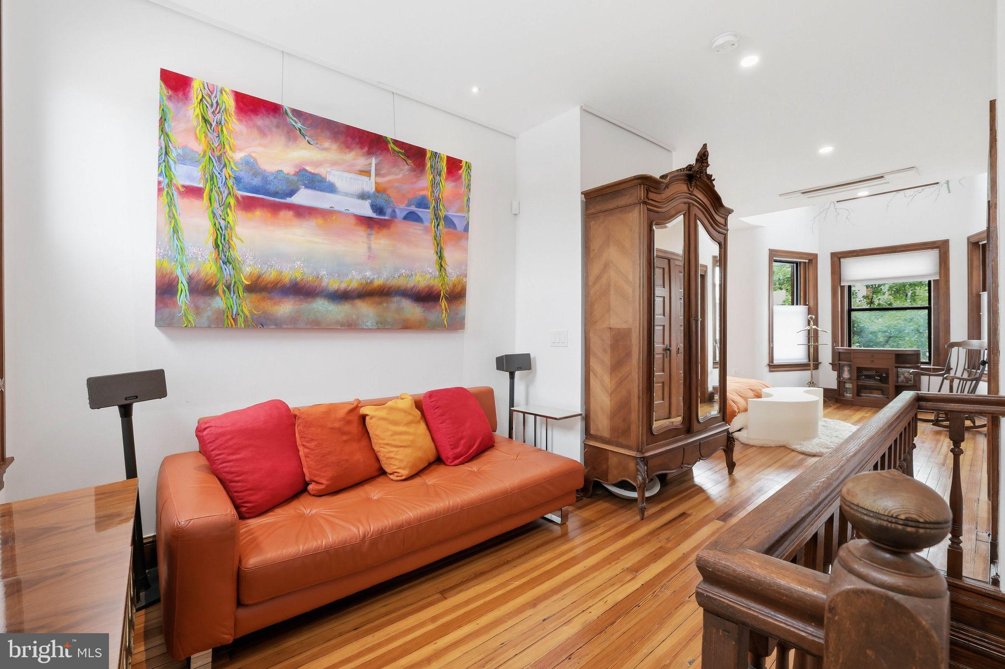 BLOOMINGDALE - Residential