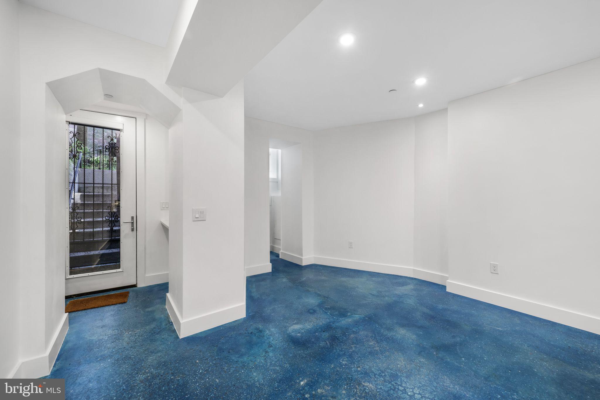 BLOOMINGDALE - Residential