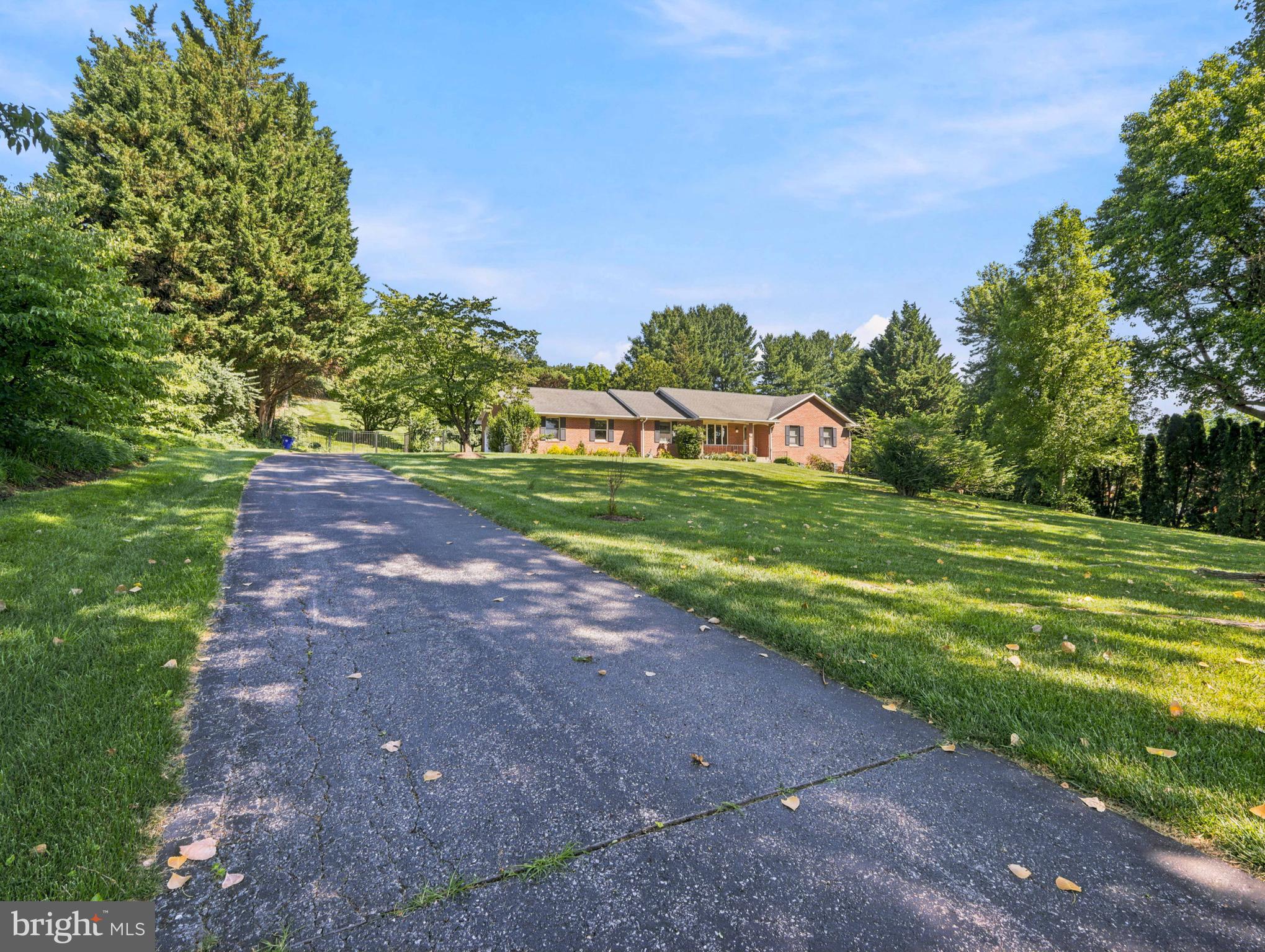 HILLSIDE ESTATES - Residential