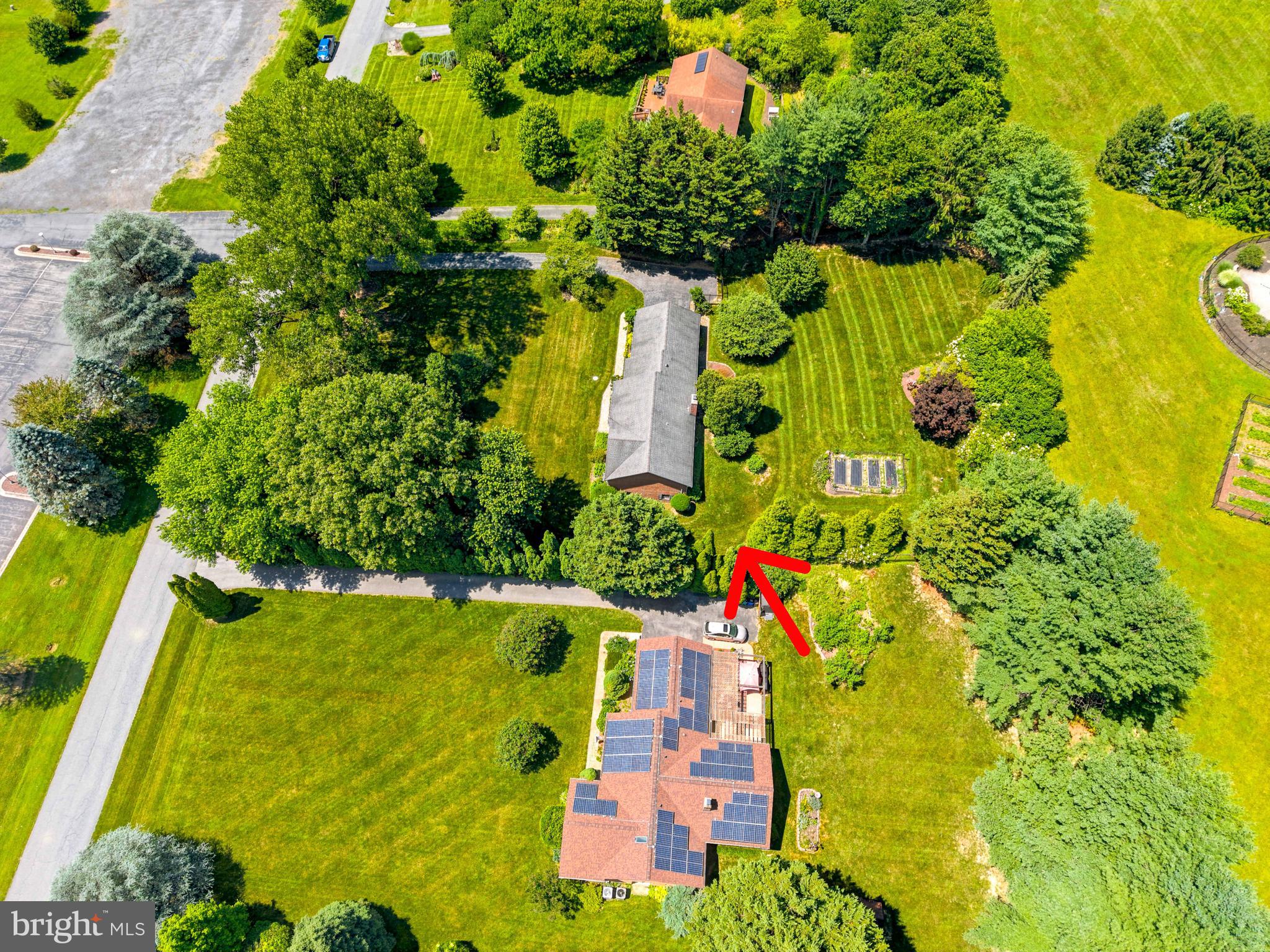 HILLSIDE ESTATES - Residential