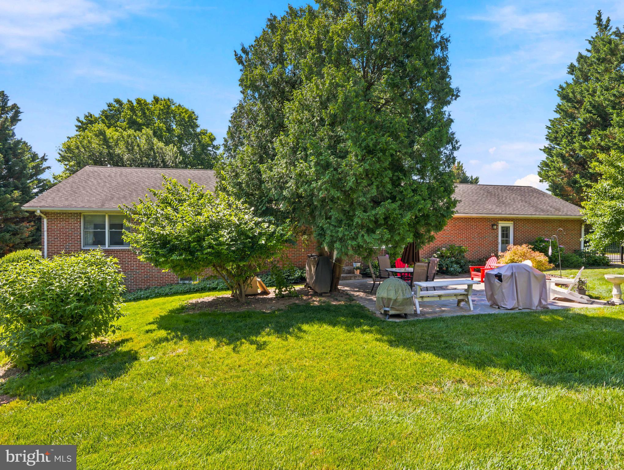 HILLSIDE ESTATES - Residential