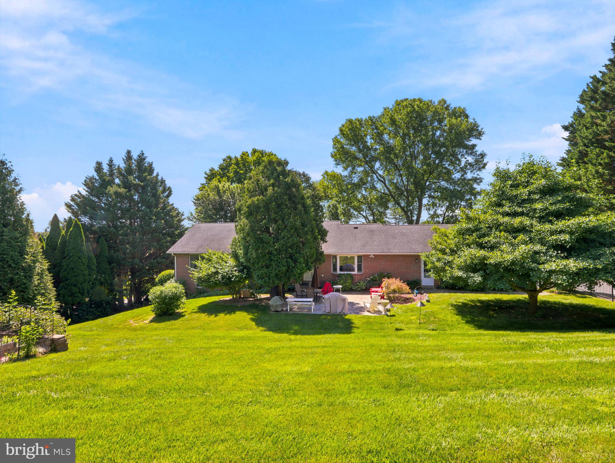 HILLSIDE ESTATES - Residential