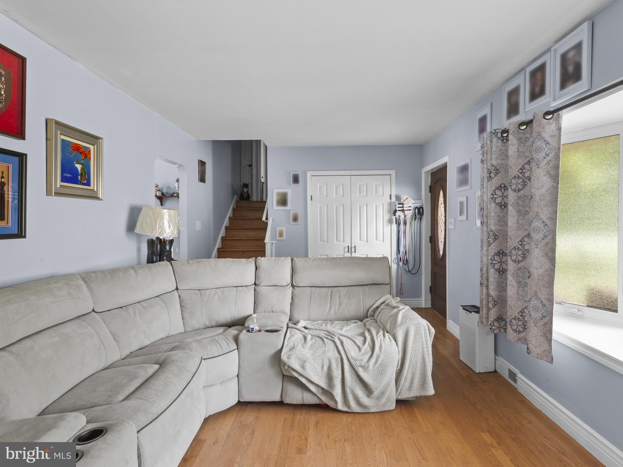 CALVERT MANOR - Residential