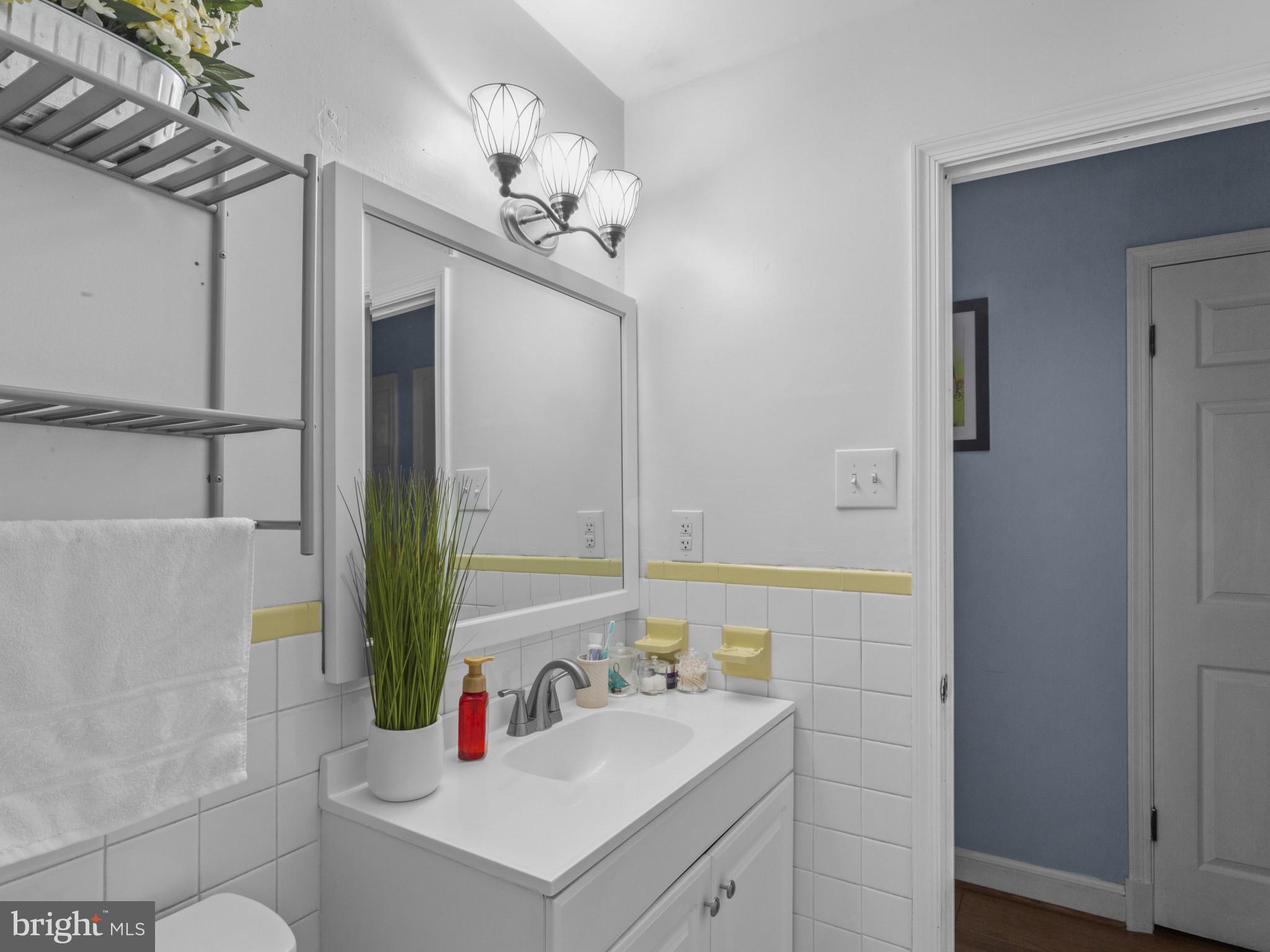 CALVERT MANOR - Residential