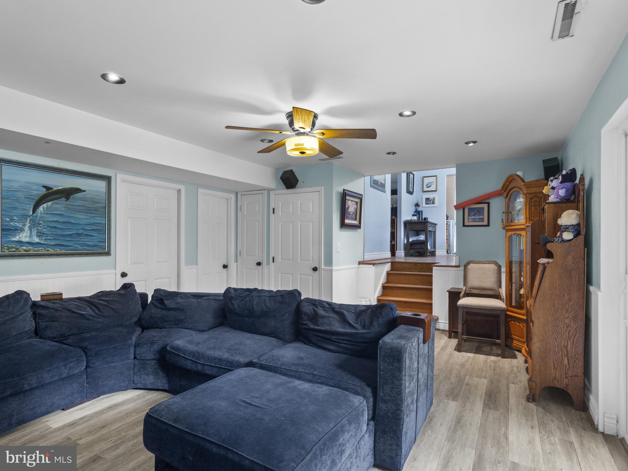 CALVERT MANOR - Residential