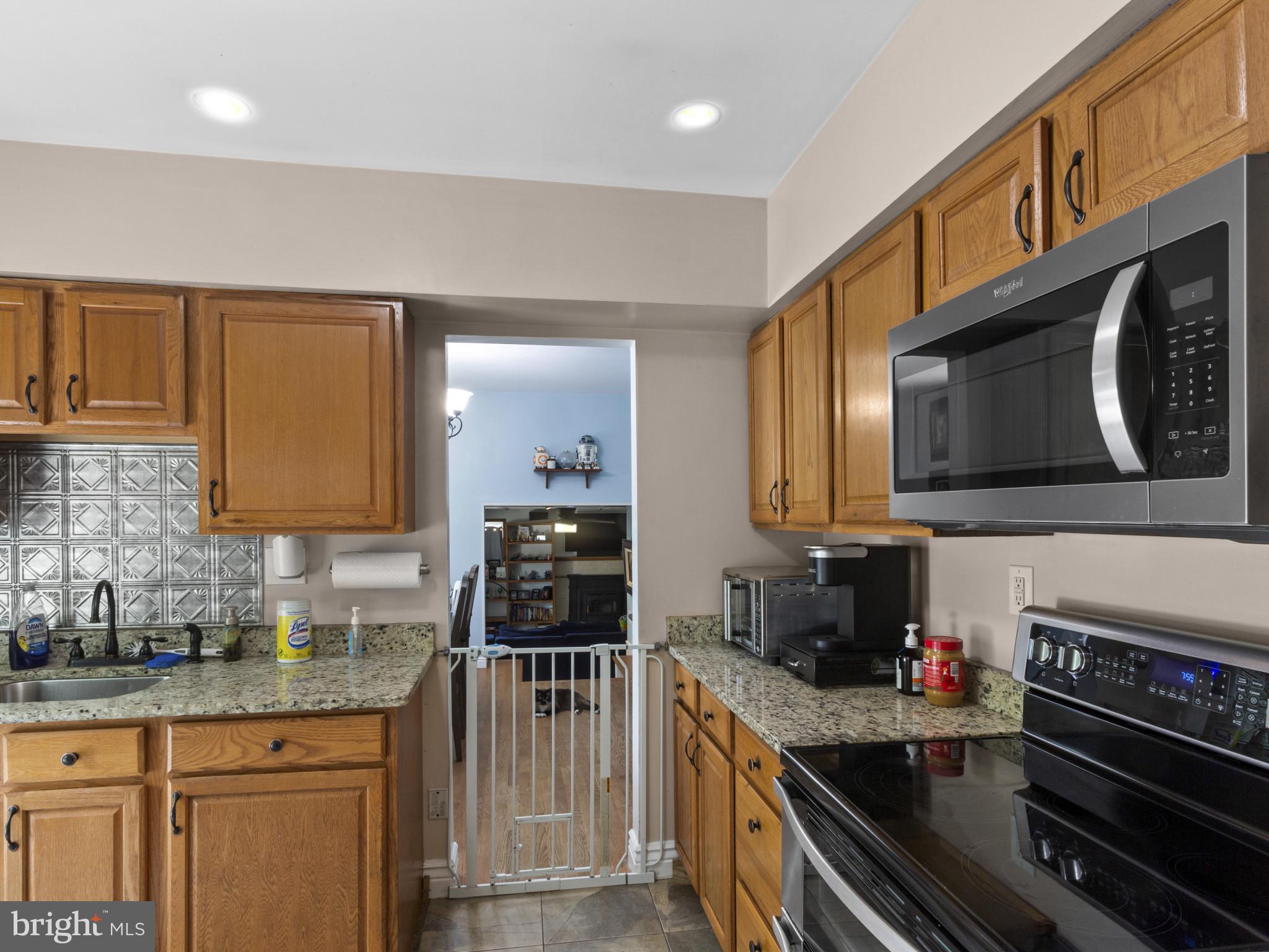 CALVERT MANOR - Residential