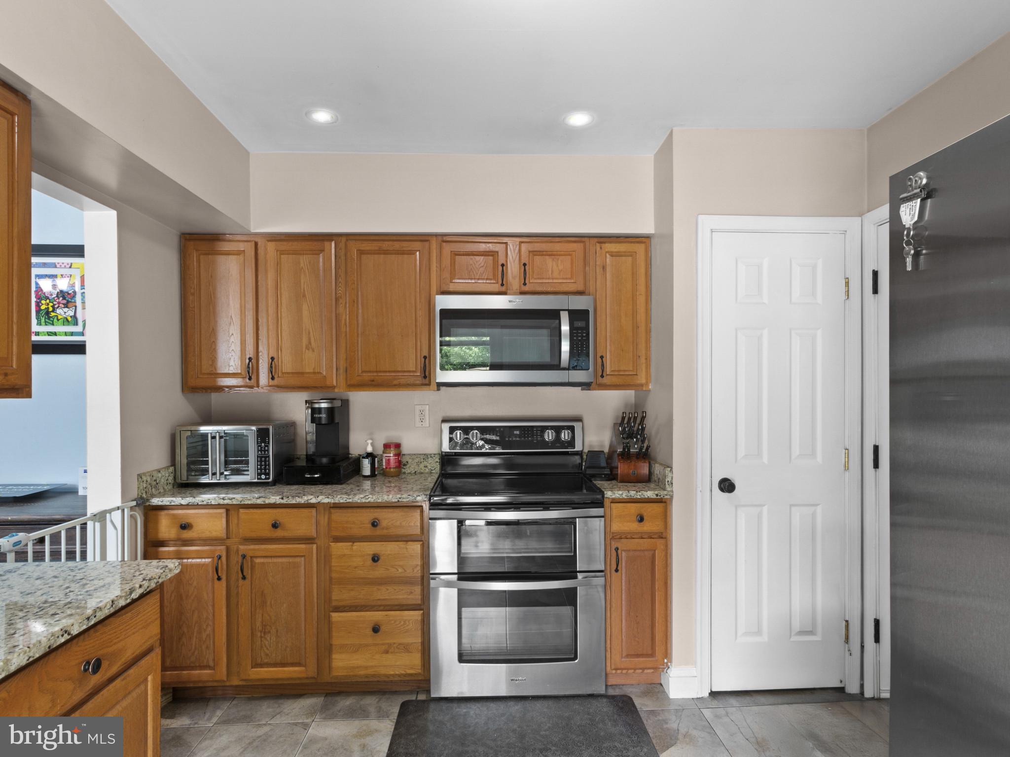 CALVERT MANOR - Residential