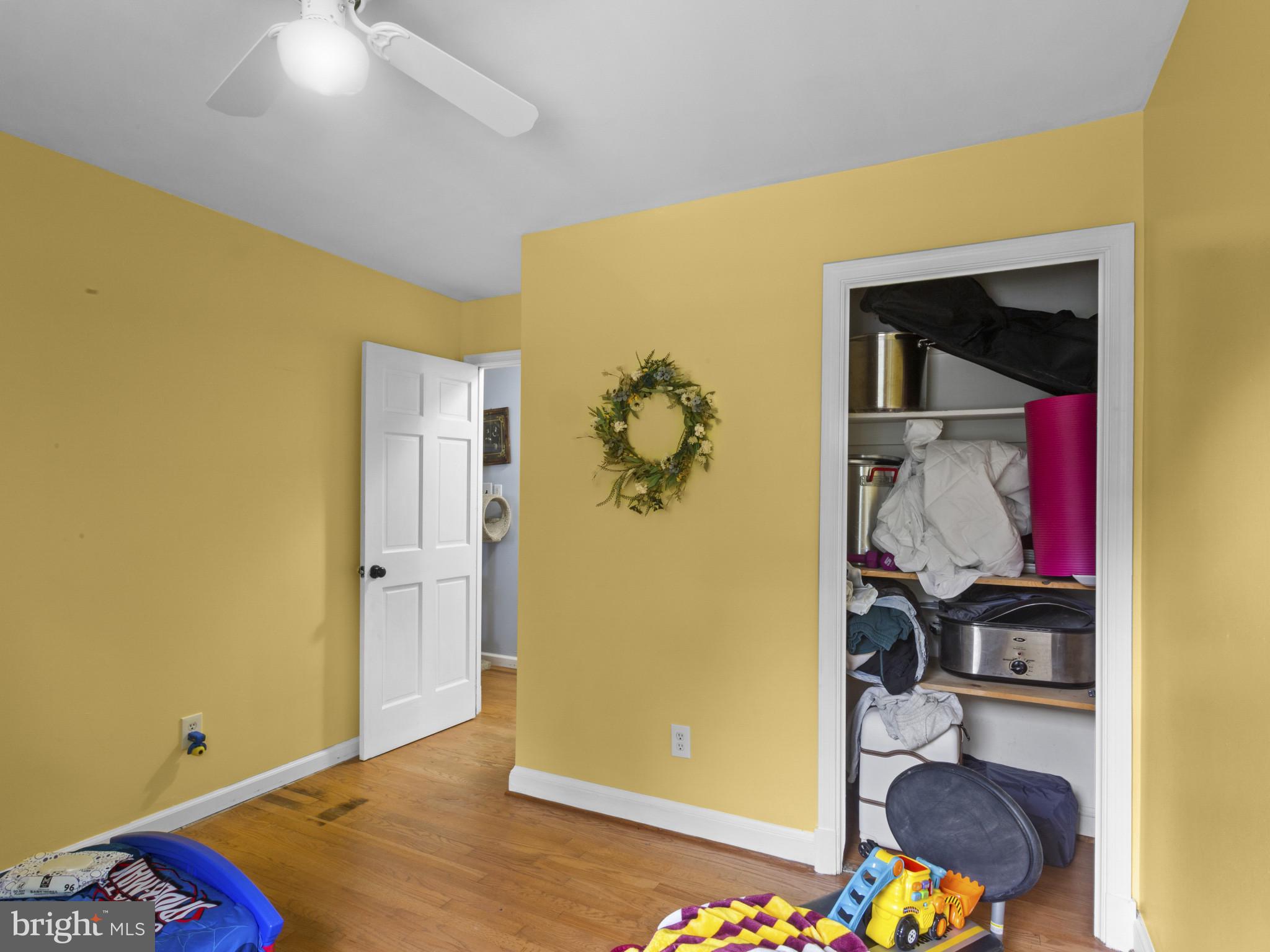 CALVERT MANOR - Residential