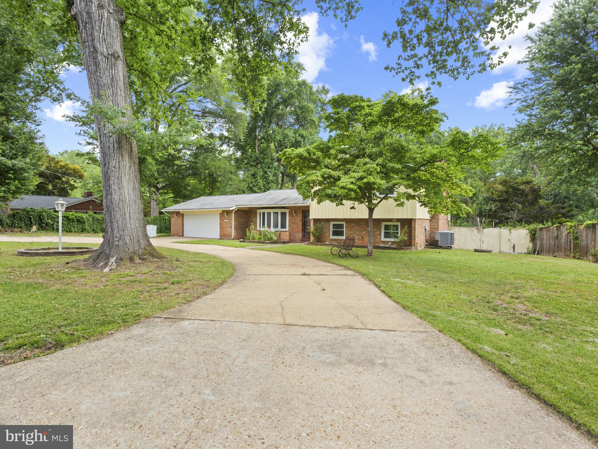 CALVERT MANOR - Residential