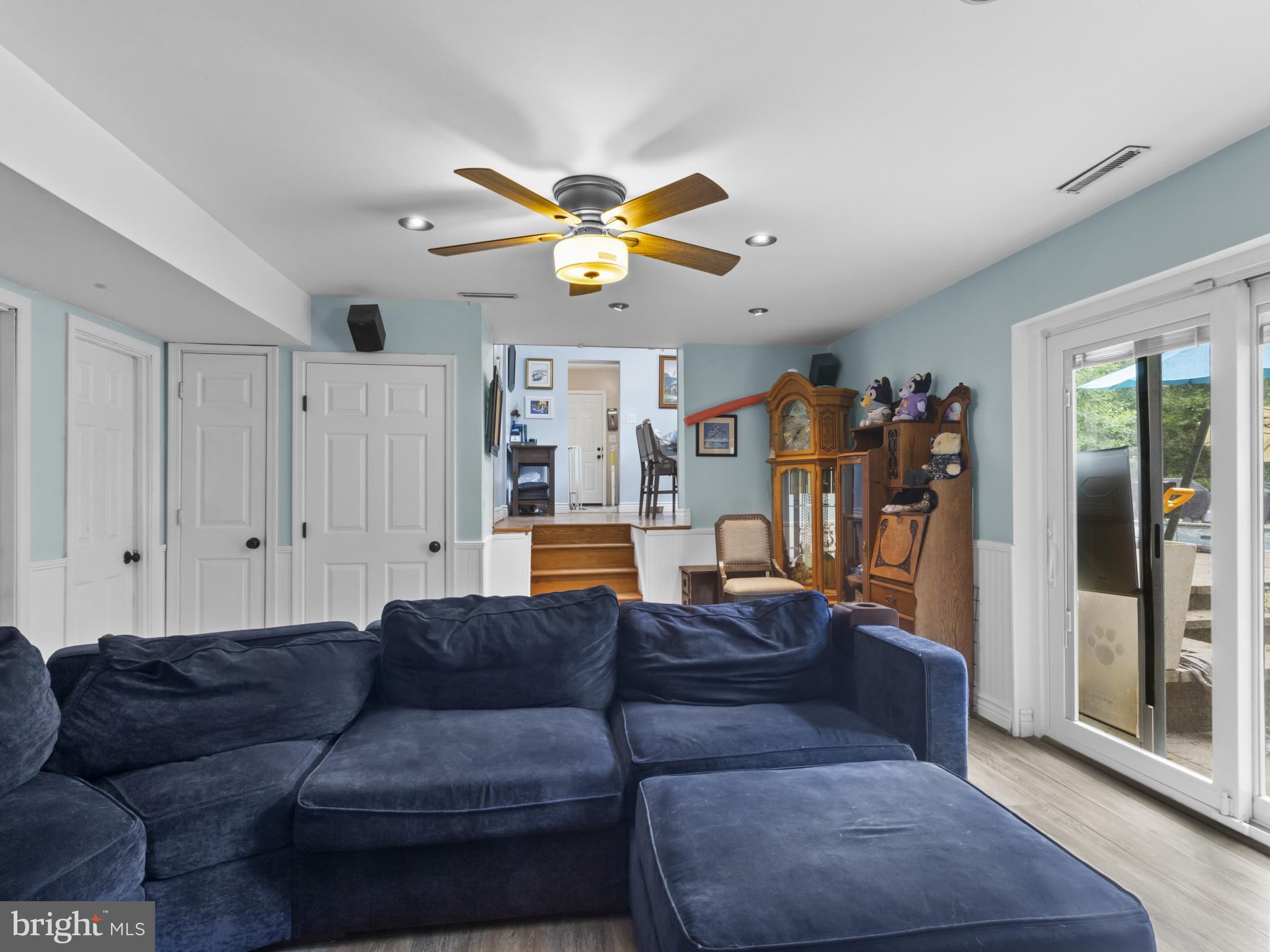 CALVERT MANOR - Residential