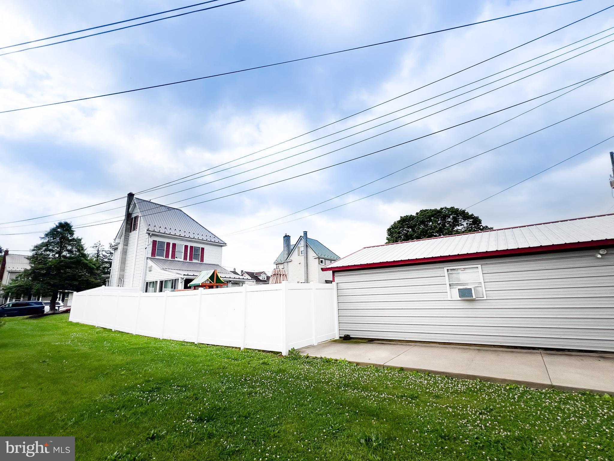 DERRY - Residential