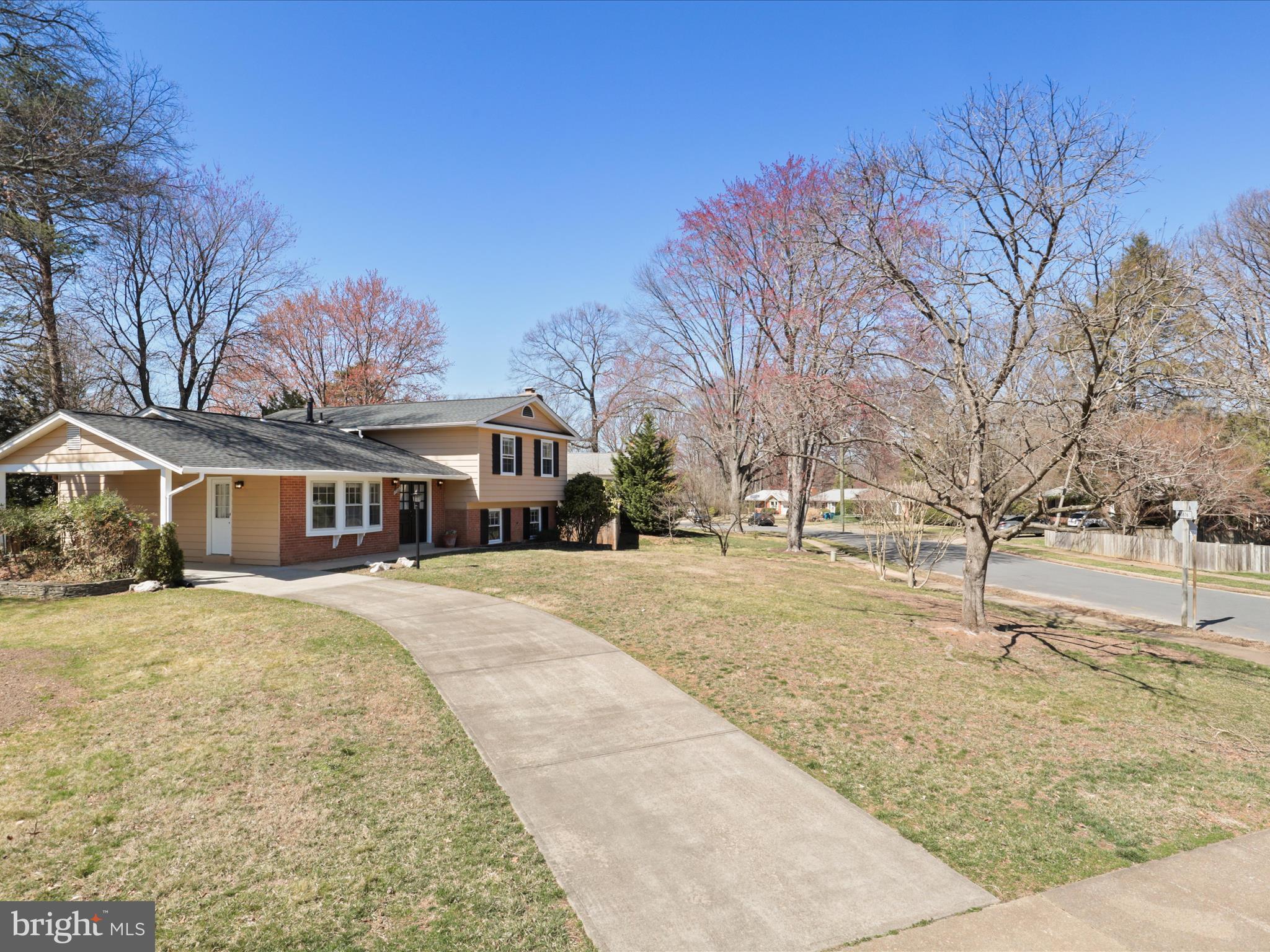 TYSONS GREEN - Residential Lease