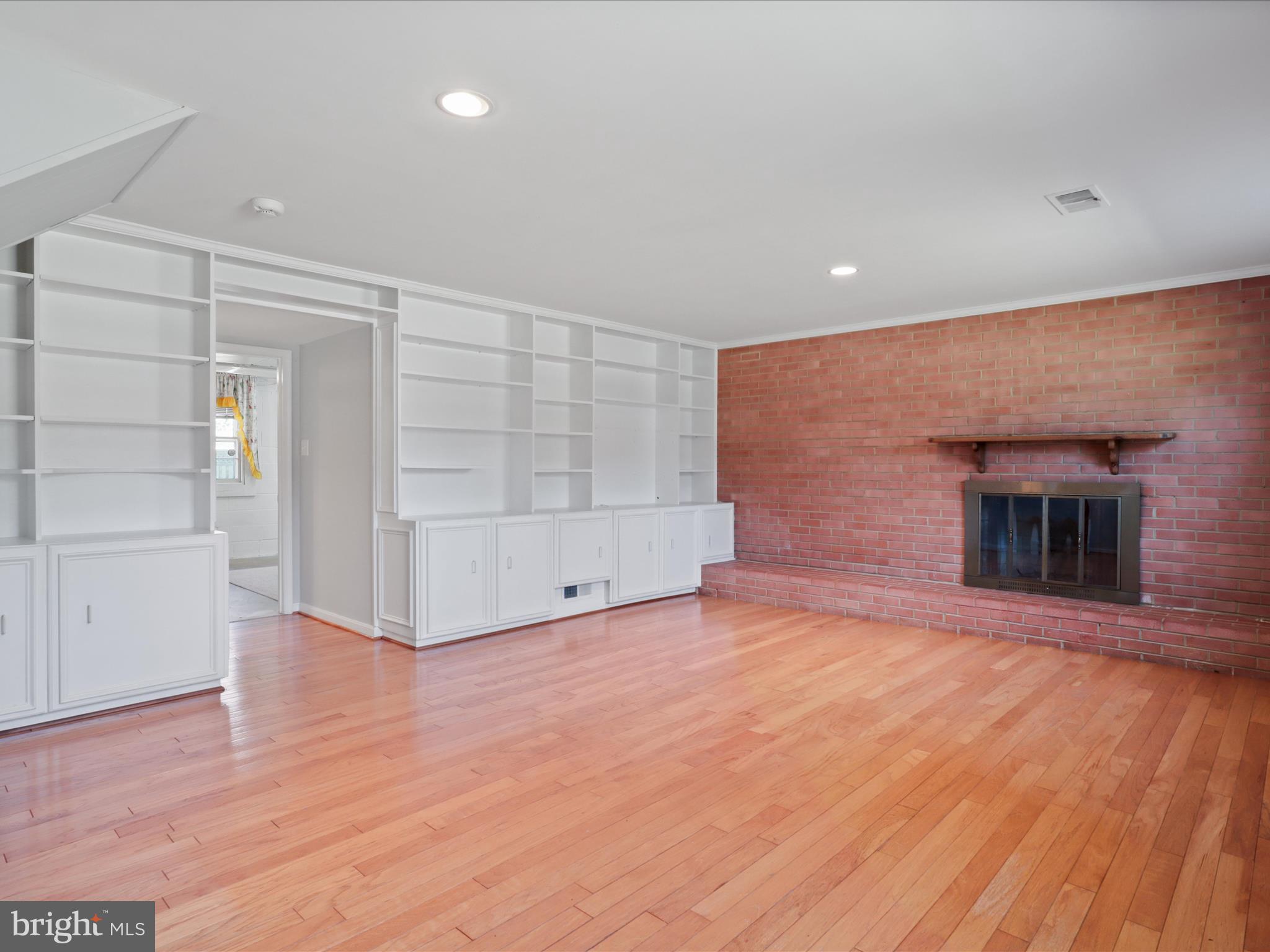 TYSONS GREEN - Residential Lease