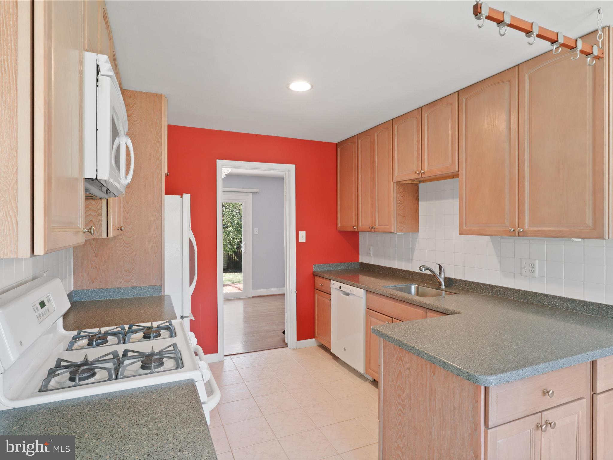 TYSONS GREEN - Residential Lease