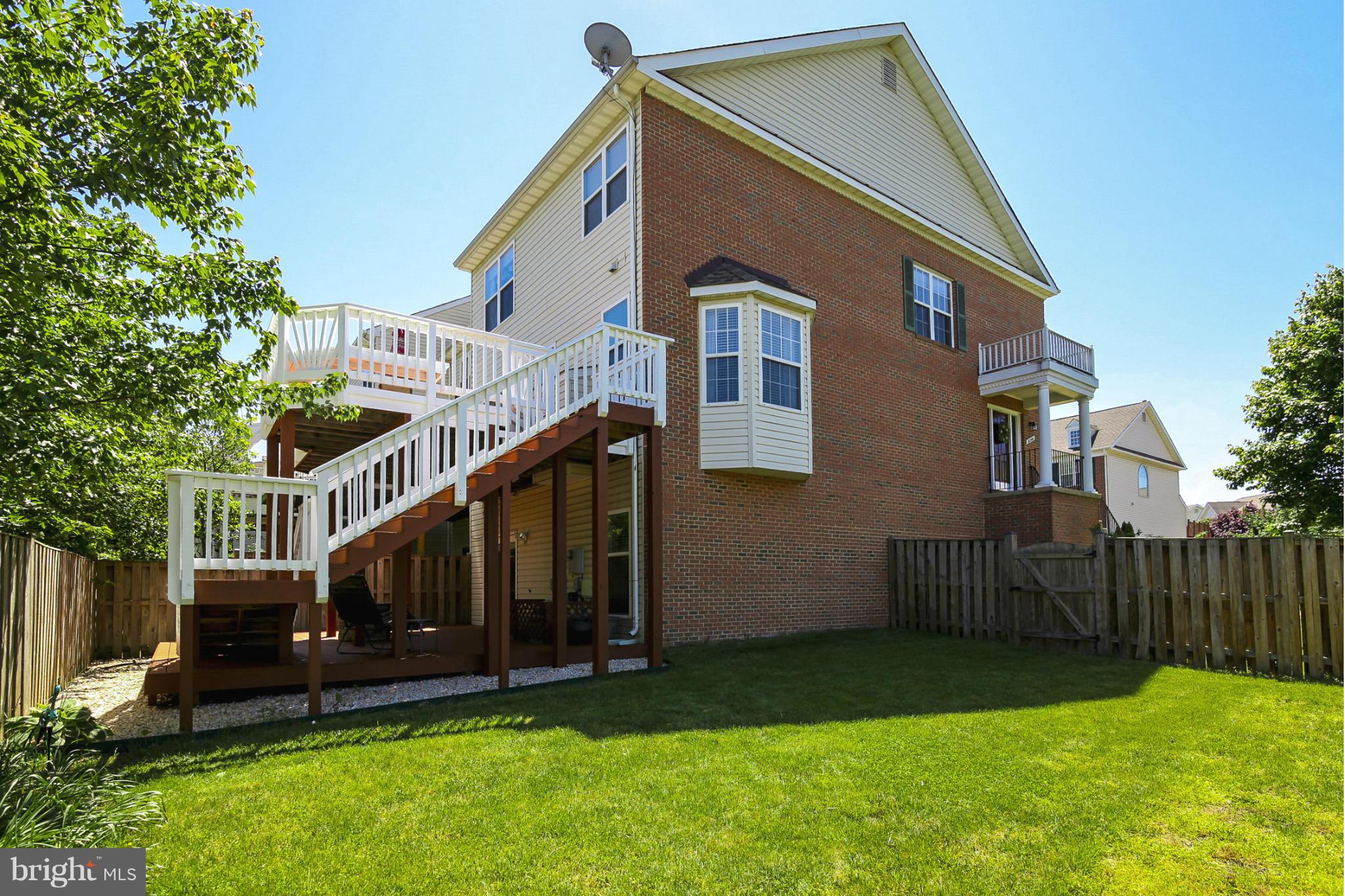 FARMWELL HUNT - Residential